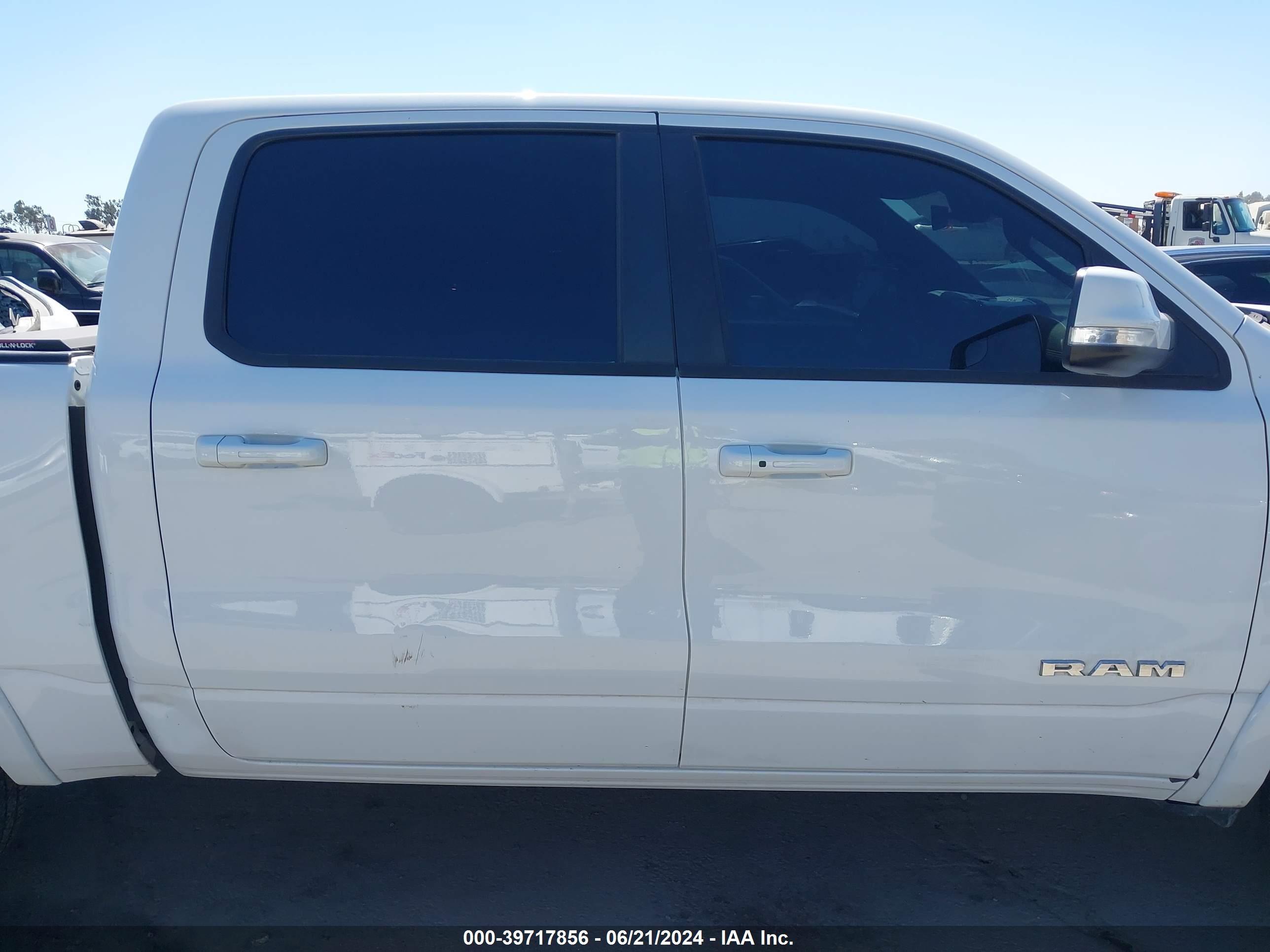 2021 Ram 1500 Laramie vin: 1C6SRFJT3MN66480