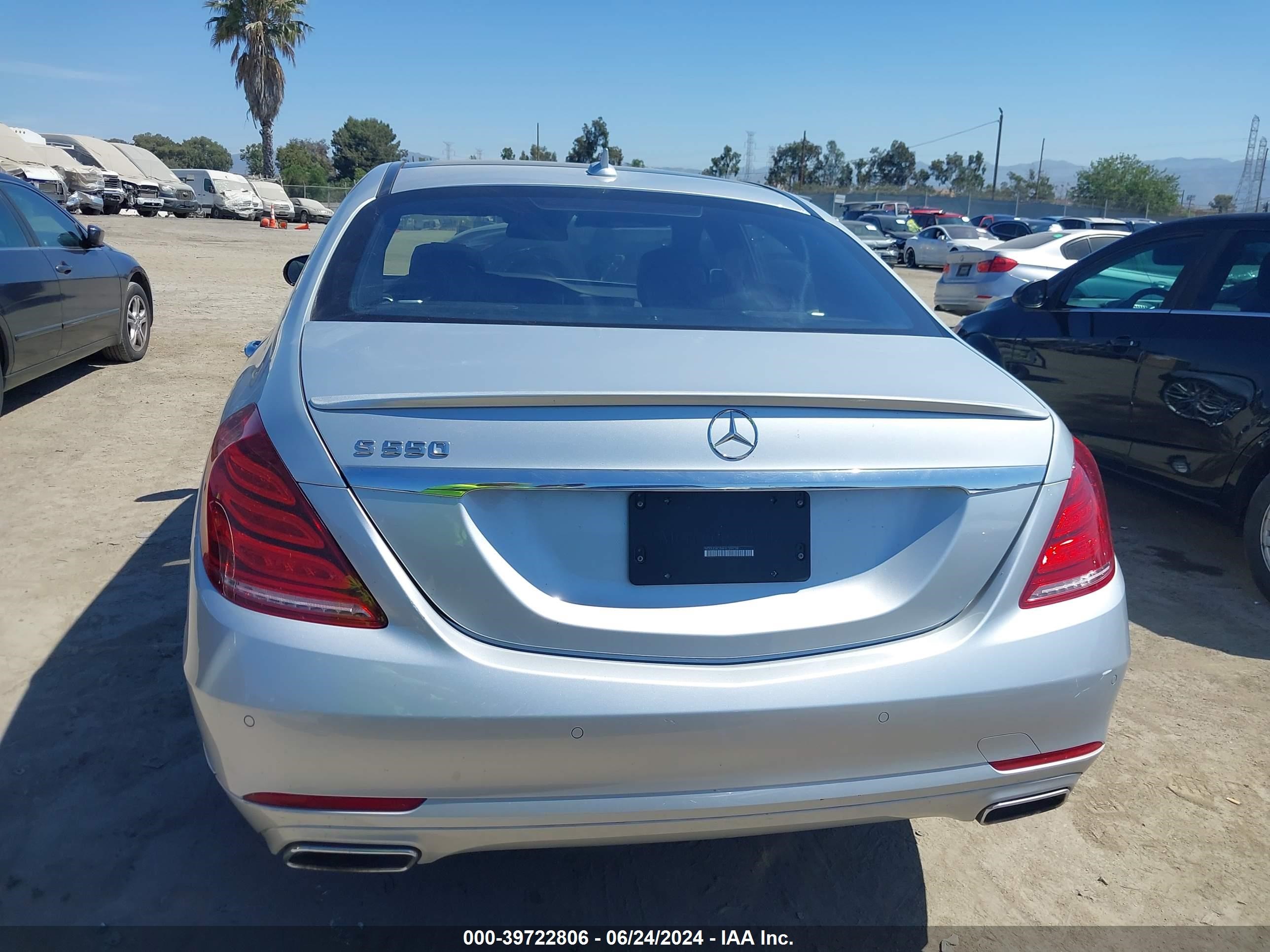 2015 Mercedes-Benz S 550 vin: WDDUG8CB6FA18973