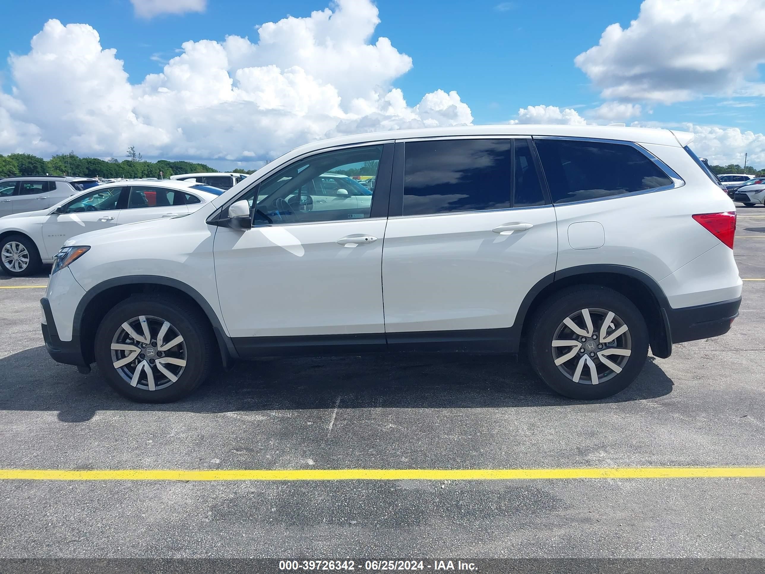 2022 Honda Pilot Ex-L vin: 5FNYF5H51NB012276