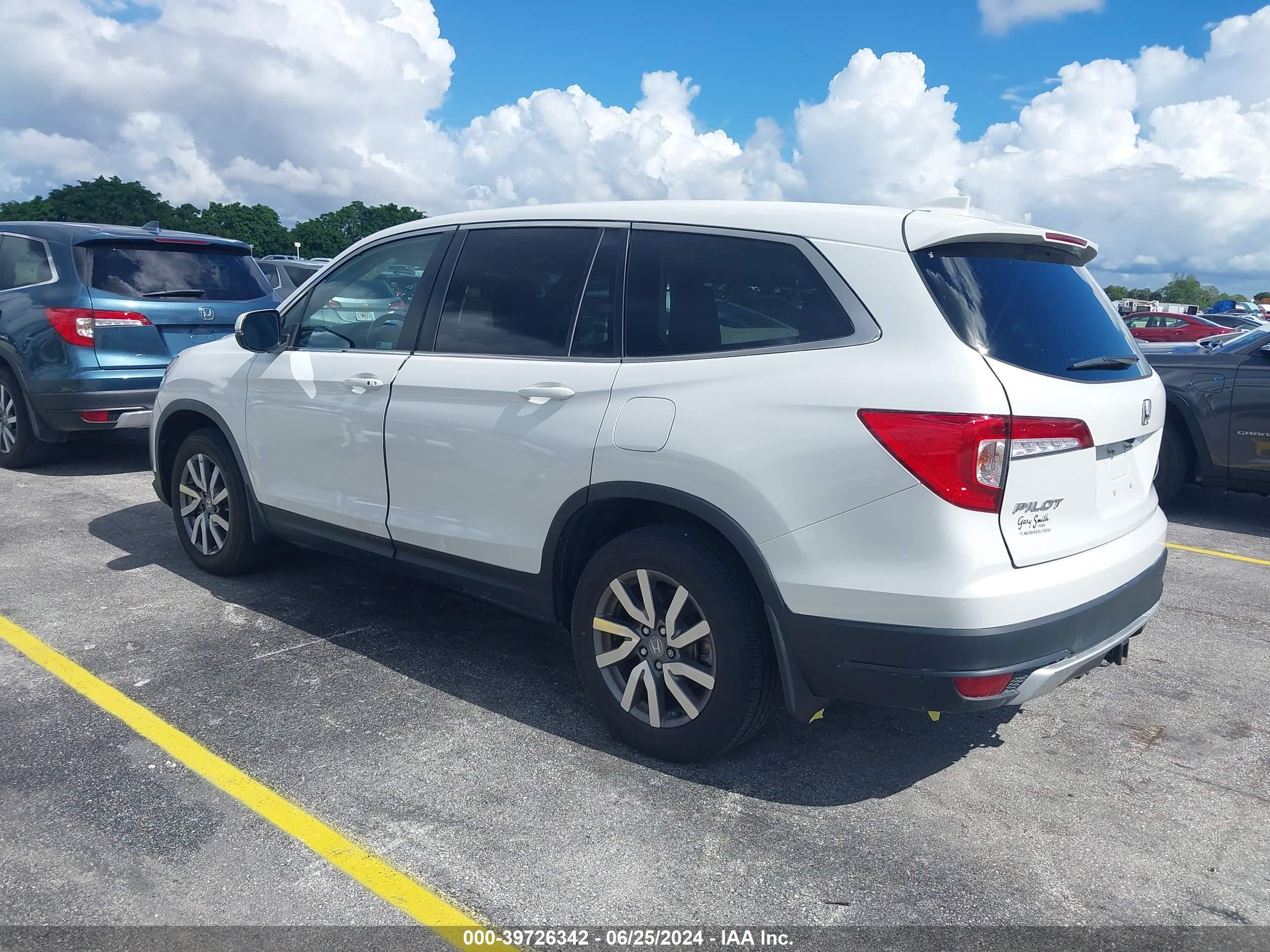 2022 Honda Pilot Ex-L vin: 5FNYF5H51NB012276