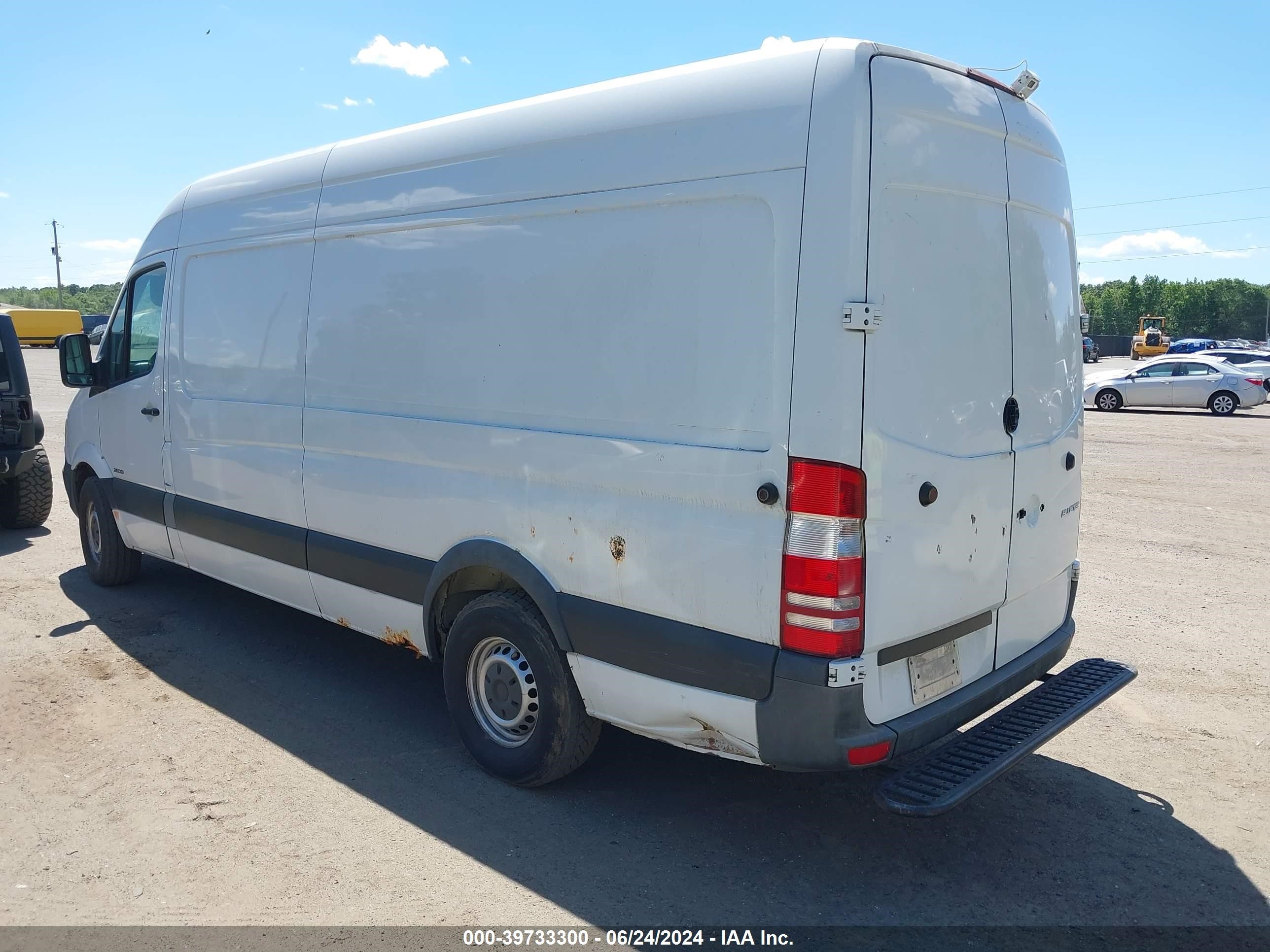 2014 Mercedes-Benz Sprinter 2500 High Roof vin: WD3PE8DE6E5826876