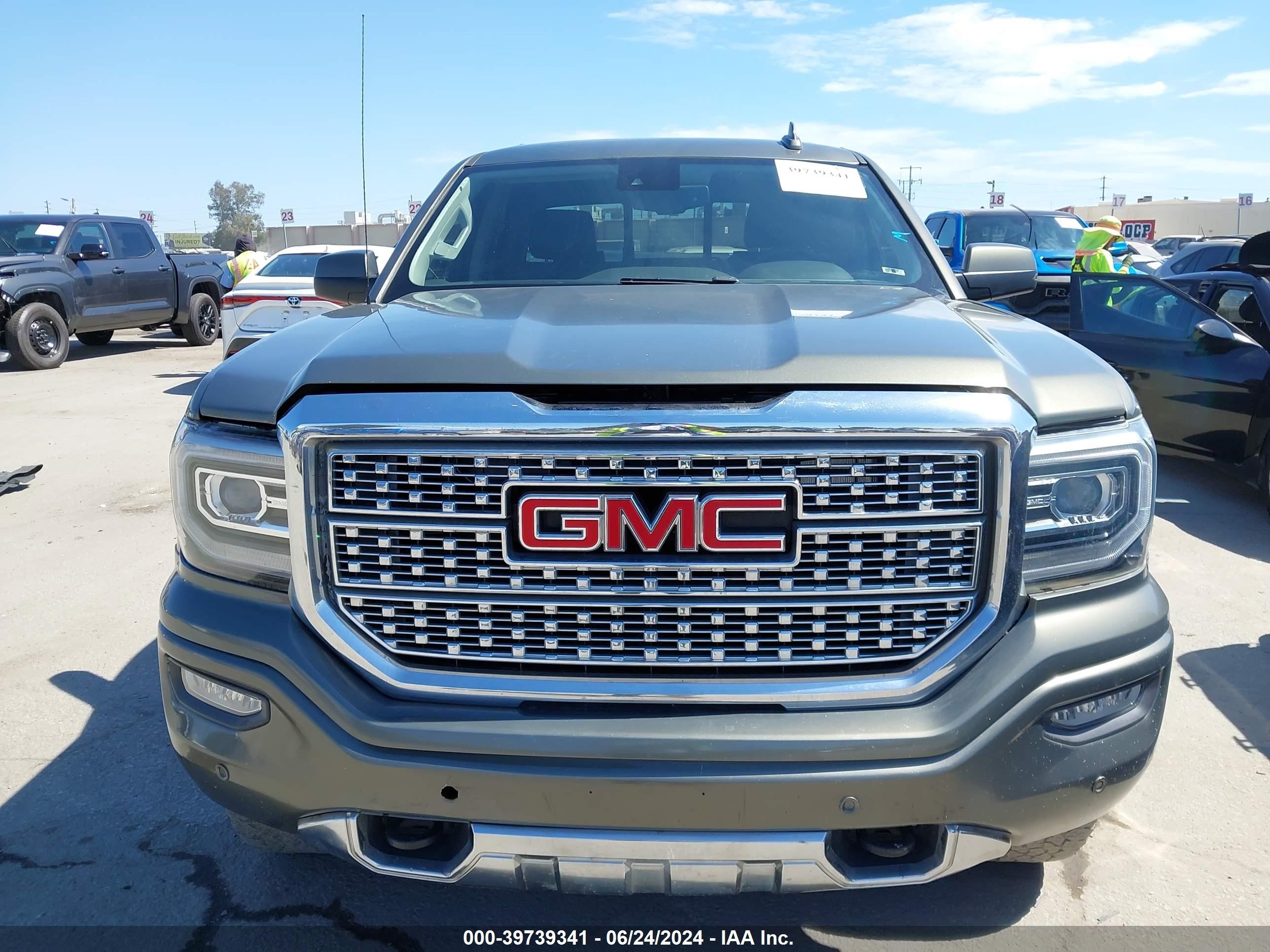 2017 GMC Sierra 1500 Denali vin: 3GTU2PEJ2HG197198