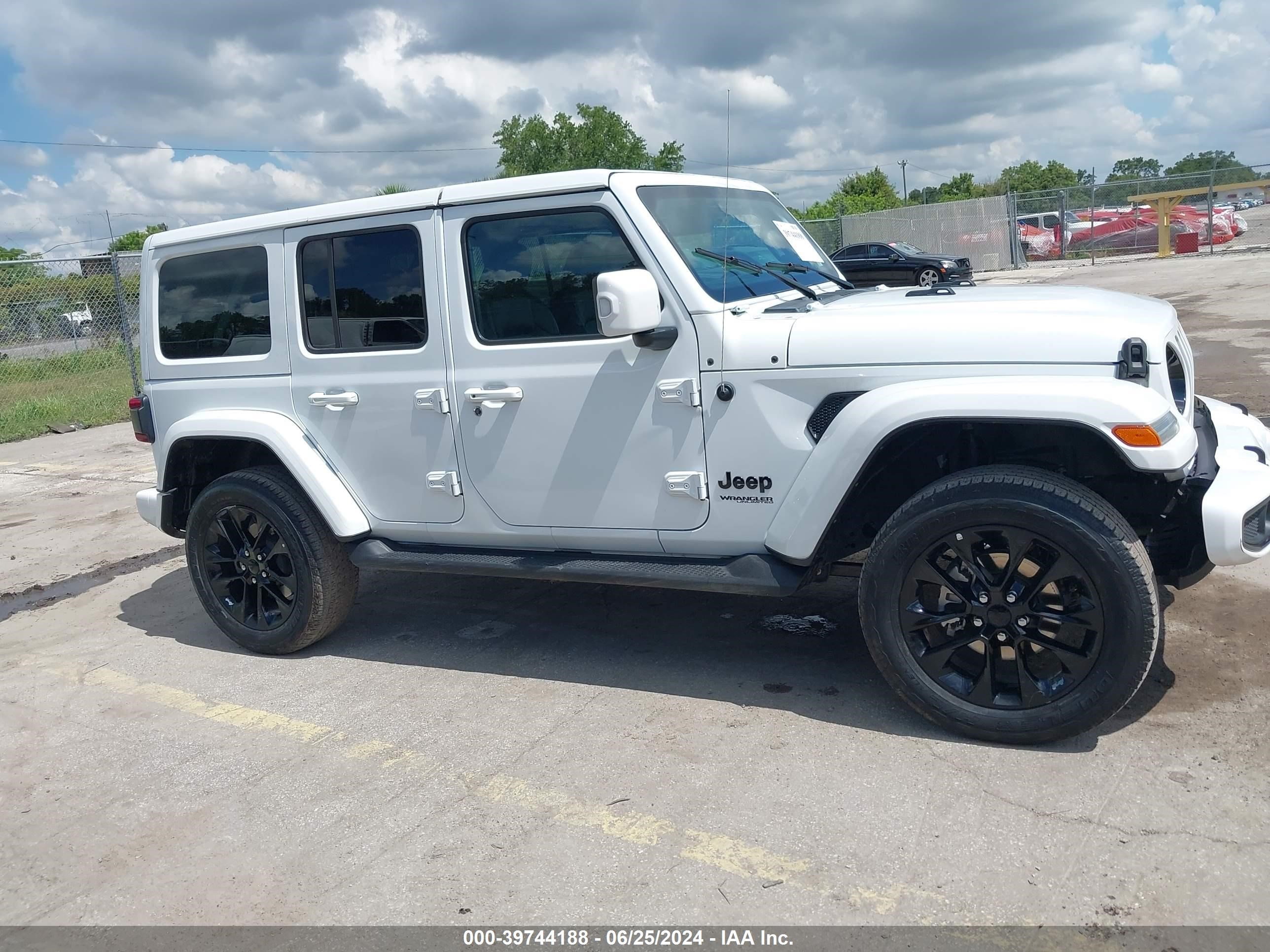 2022 Jeep Wrangler Unlimited High Altitude 4X4 vin: 1C4HJXEN3NW139007