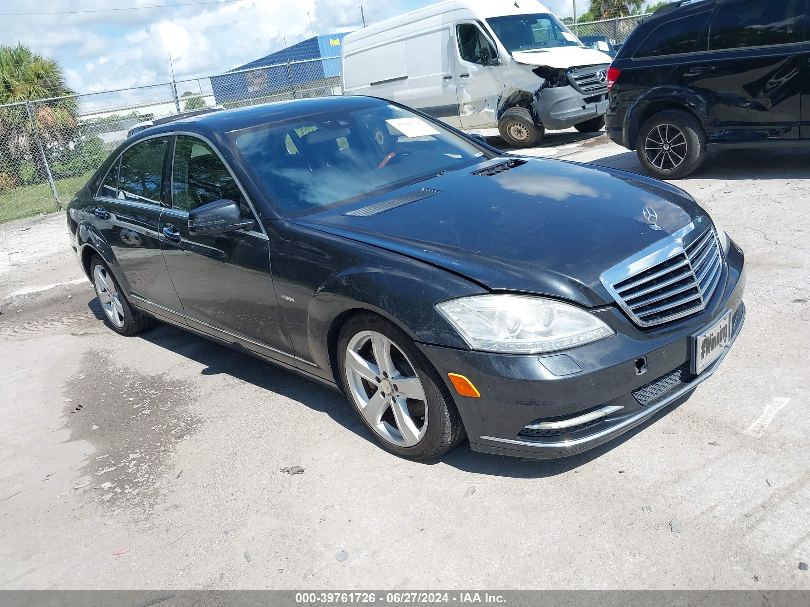 2012 Mercedes-Benz S-Class 550 4Matic vin: WDDNG9EBXCA452476