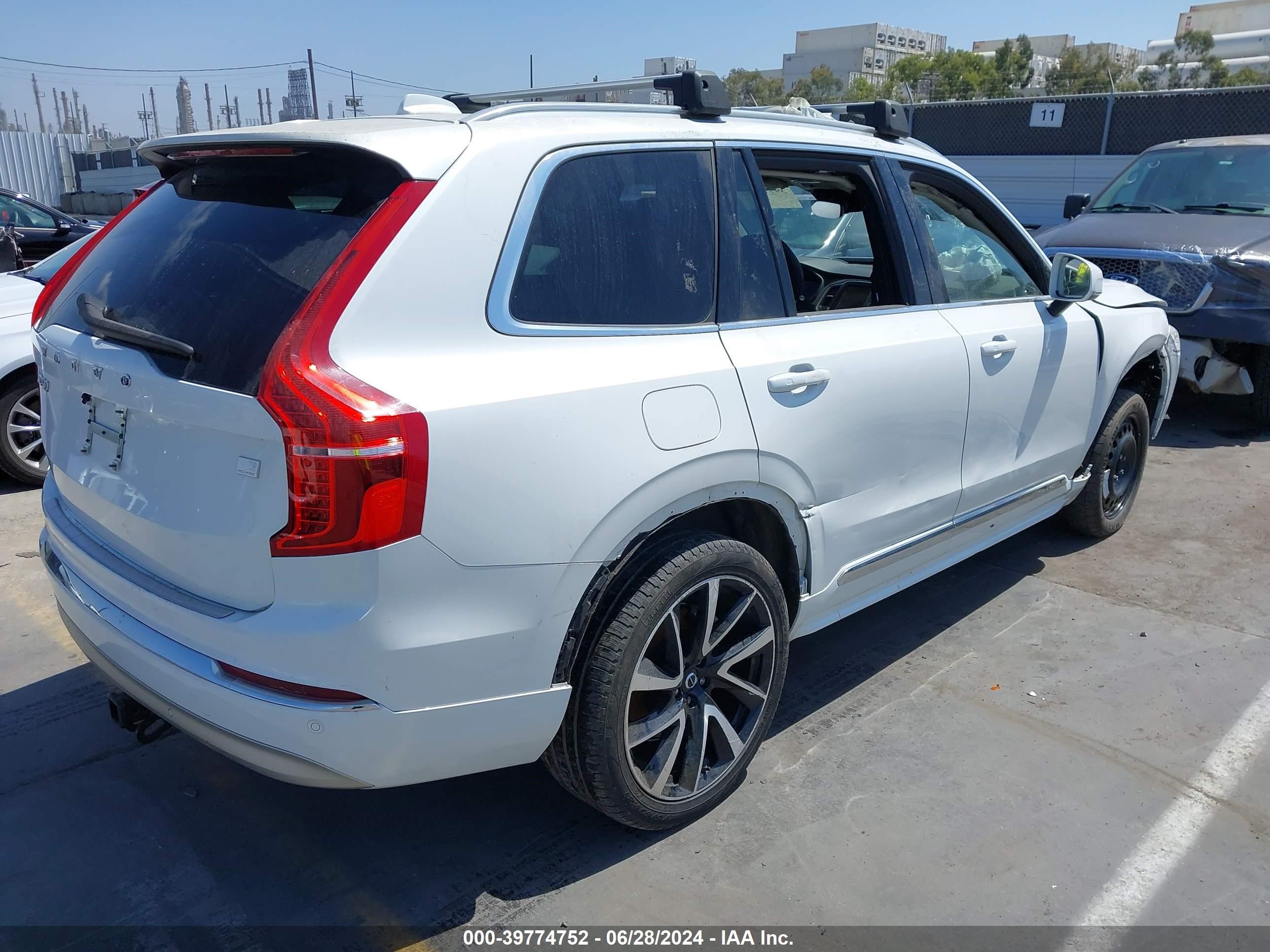 2022 Volvo Xc90 T8 Recharge Momentum vin: YV4BR00K2N1783143