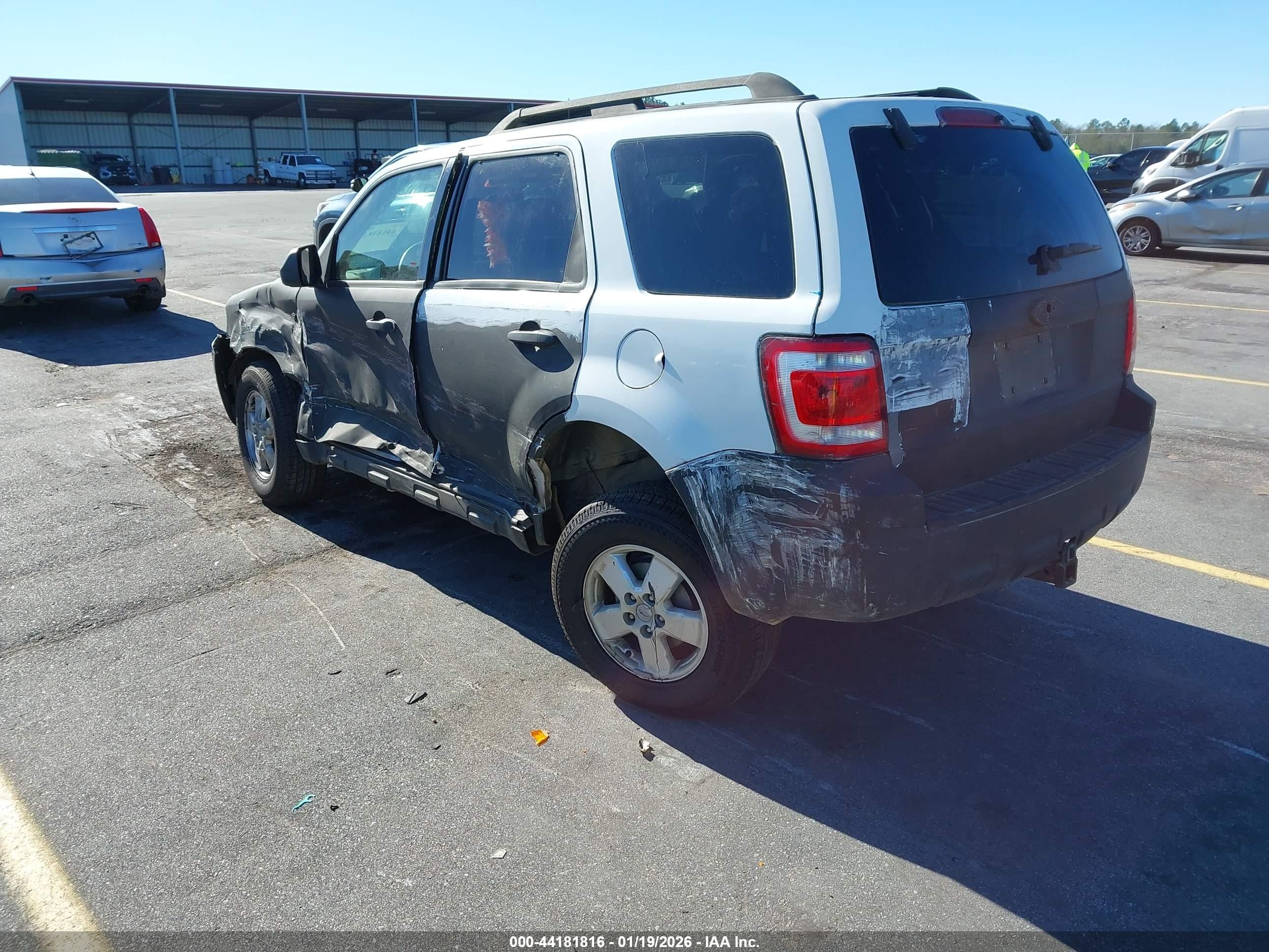 Ford Escape — photo 3