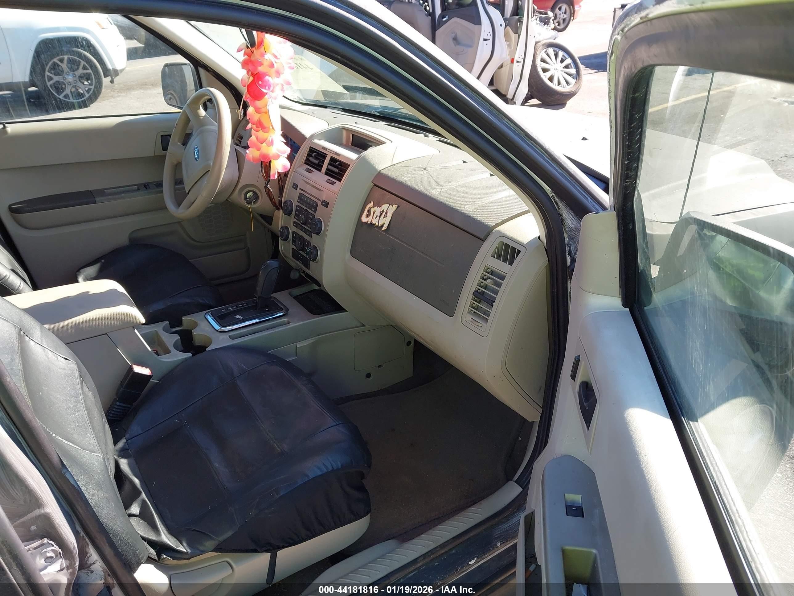 Ford Escape — photo 5