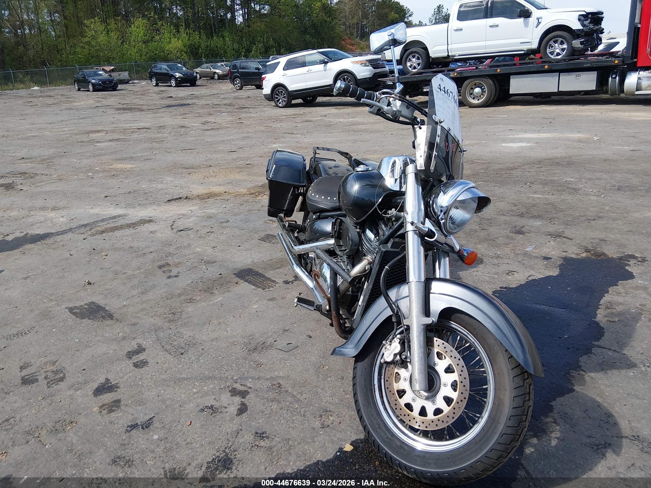 2004 Suzuki Vl800