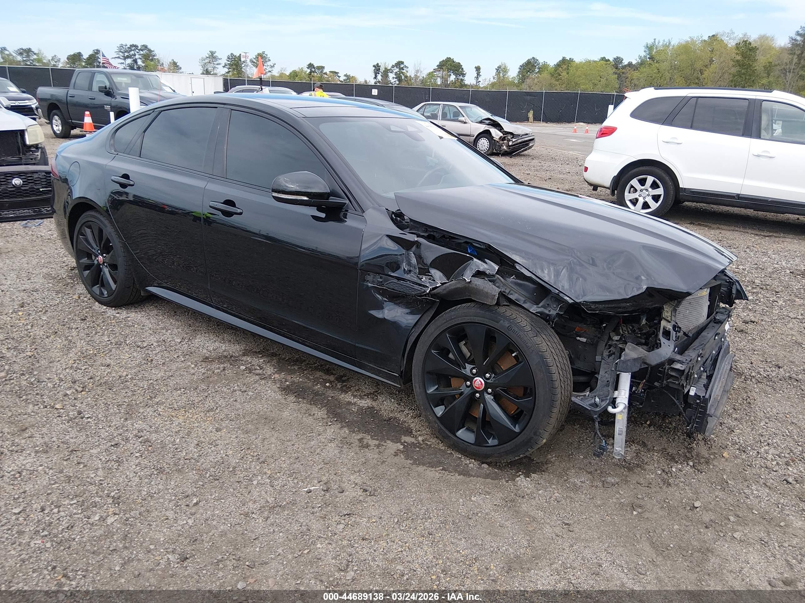 2022 Jaguar Xf