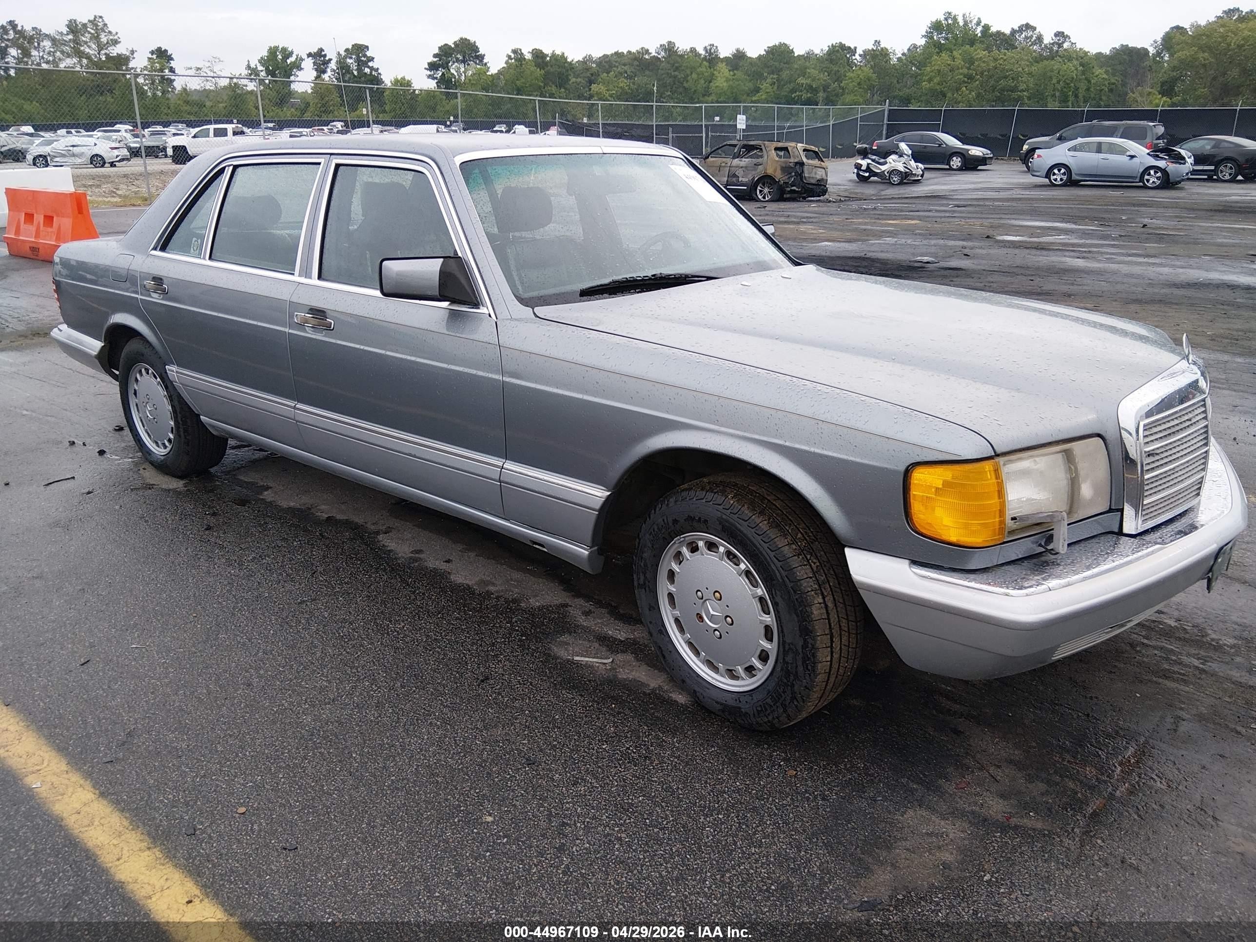1991 Mercedes-Benz