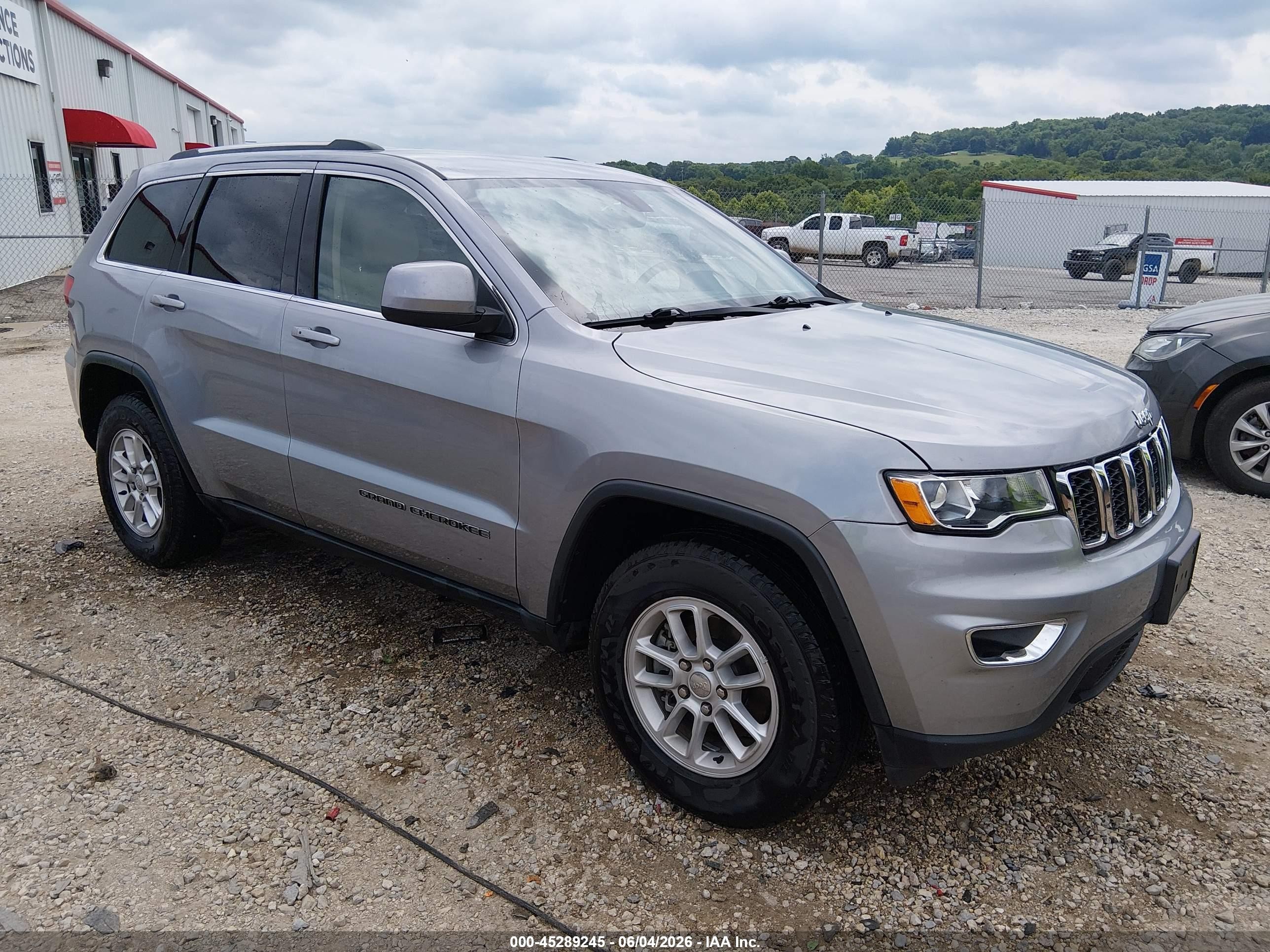 2019 Jeep Grand Cherokee Laredo E 4X2 — 1/16