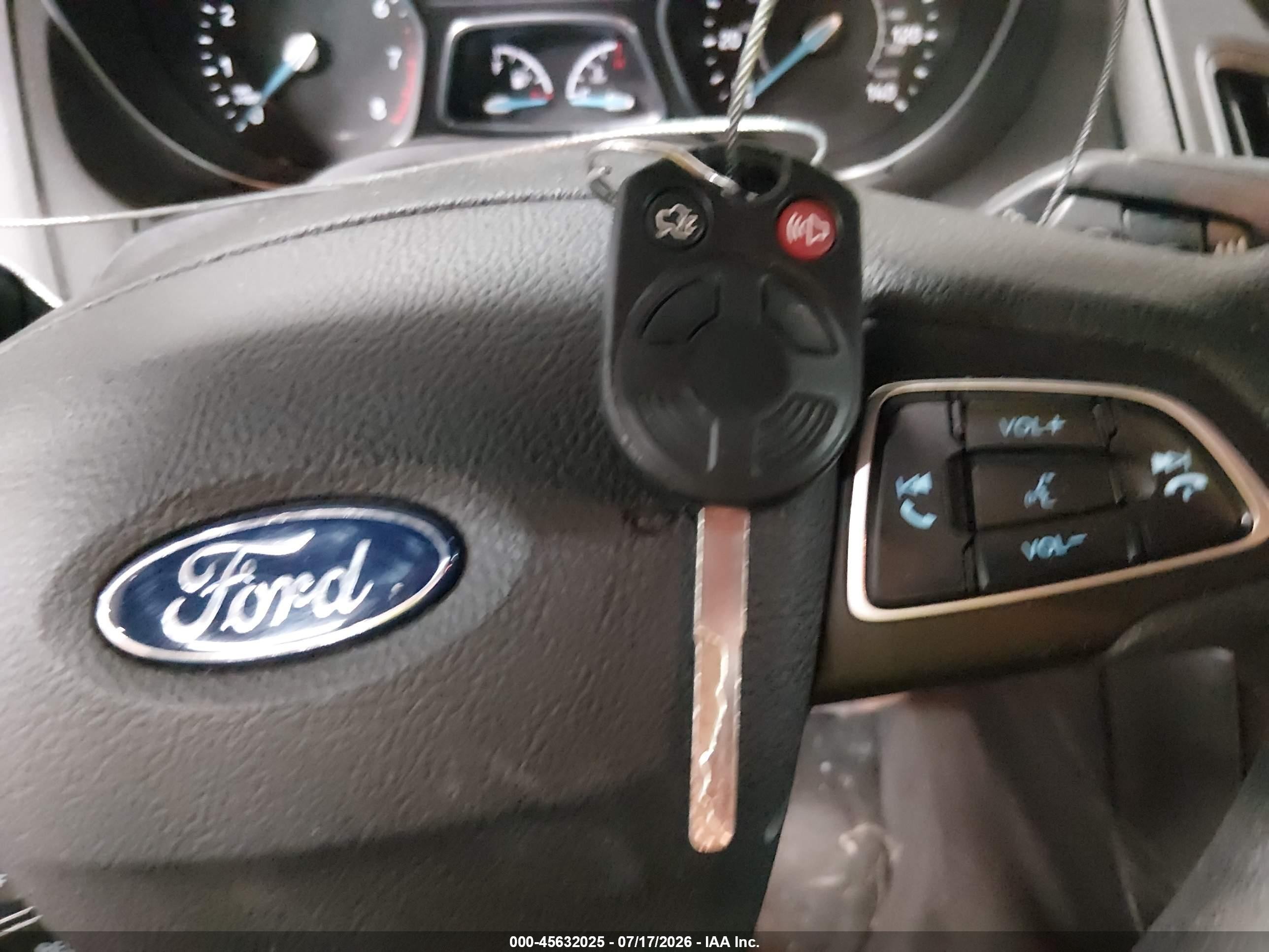 Ford Focus — zdjęcie 11