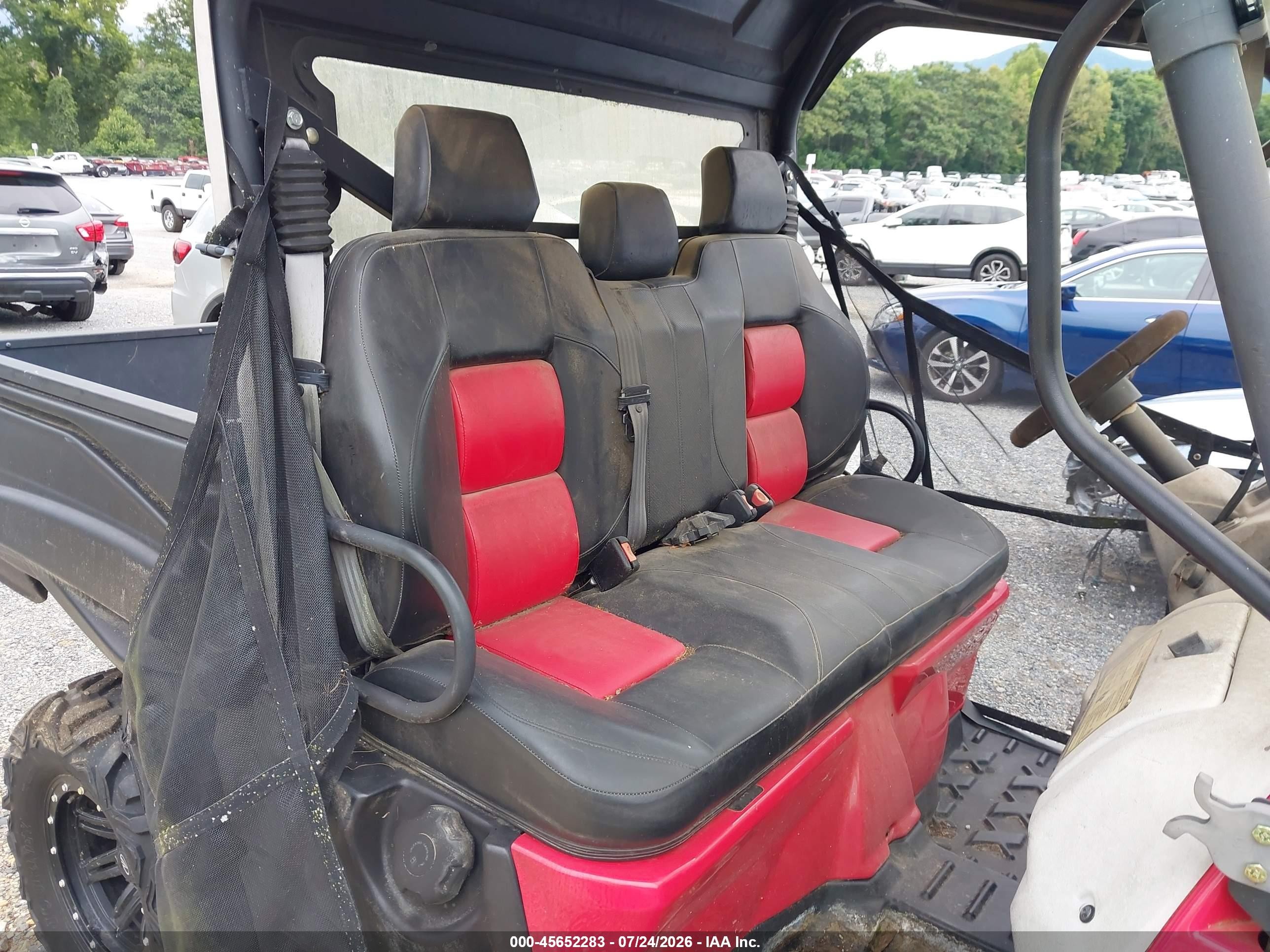 Mahindra — photo 8