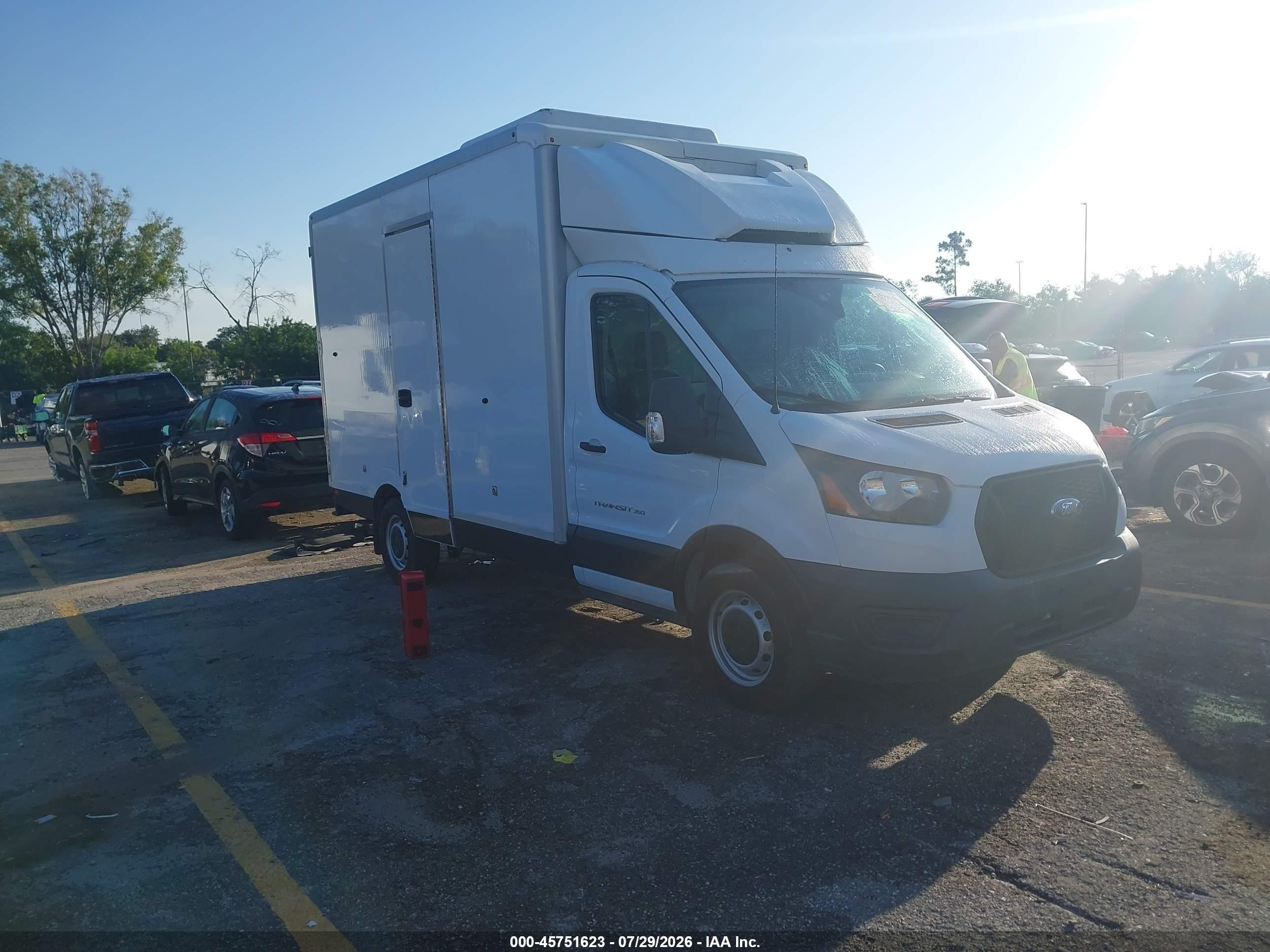 2020 Ford Transit-350 Cab — 1/16