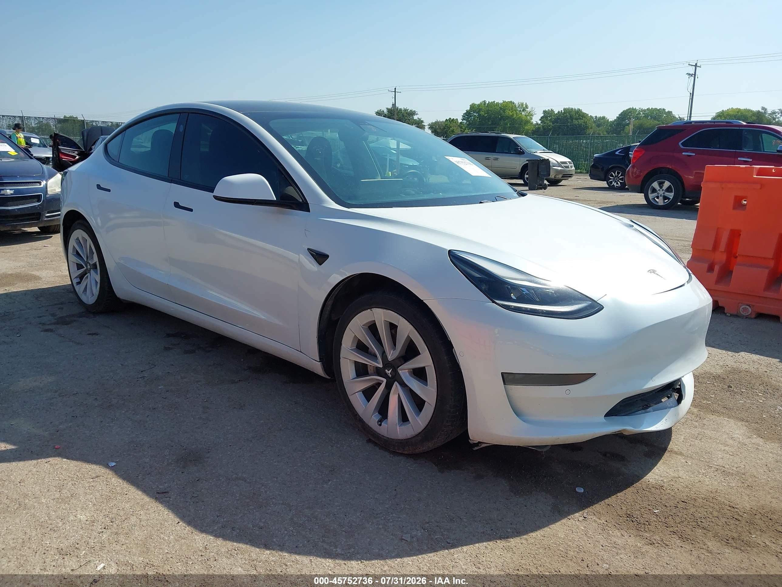 2021 Tesla Model 3 Standard Range Plus Rear-Wheel Drive — 1/17