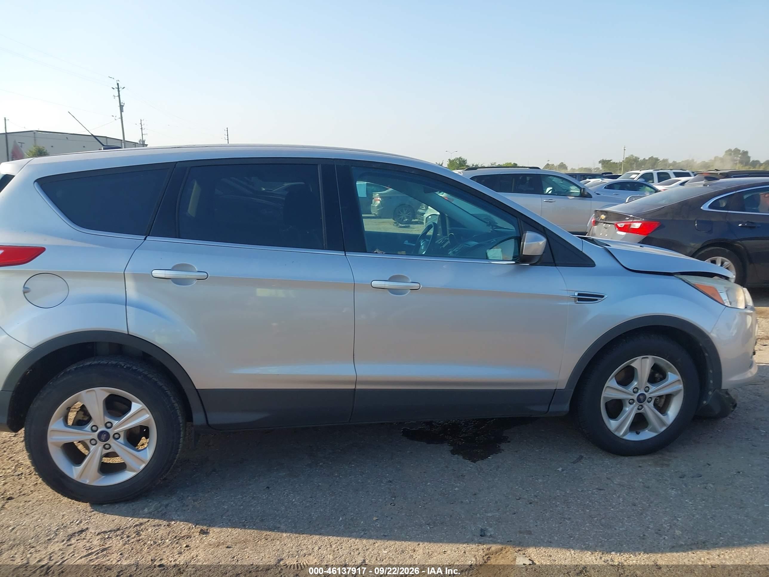 Ford Escape — photo 14