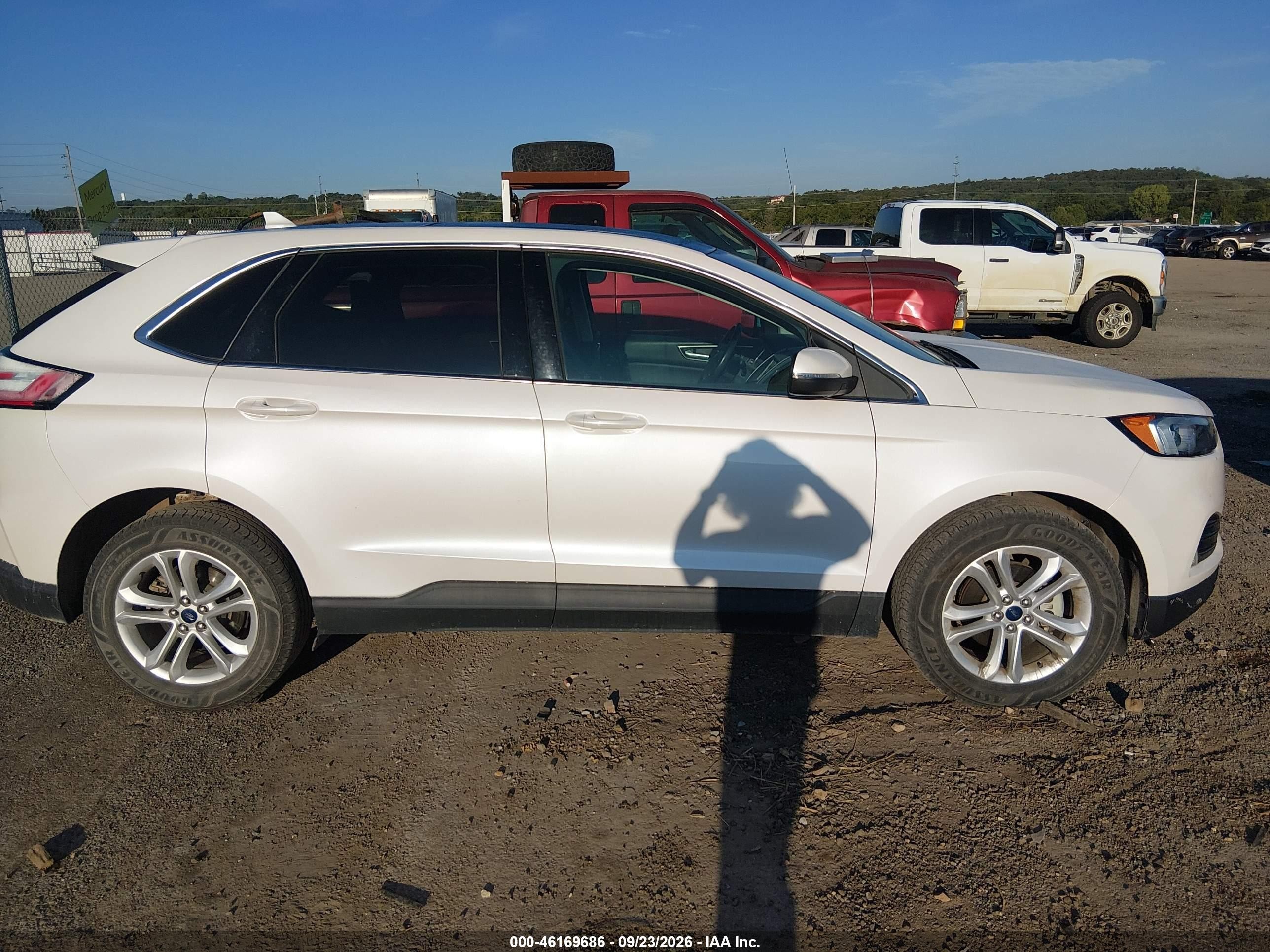 Ford Edge — photo 13