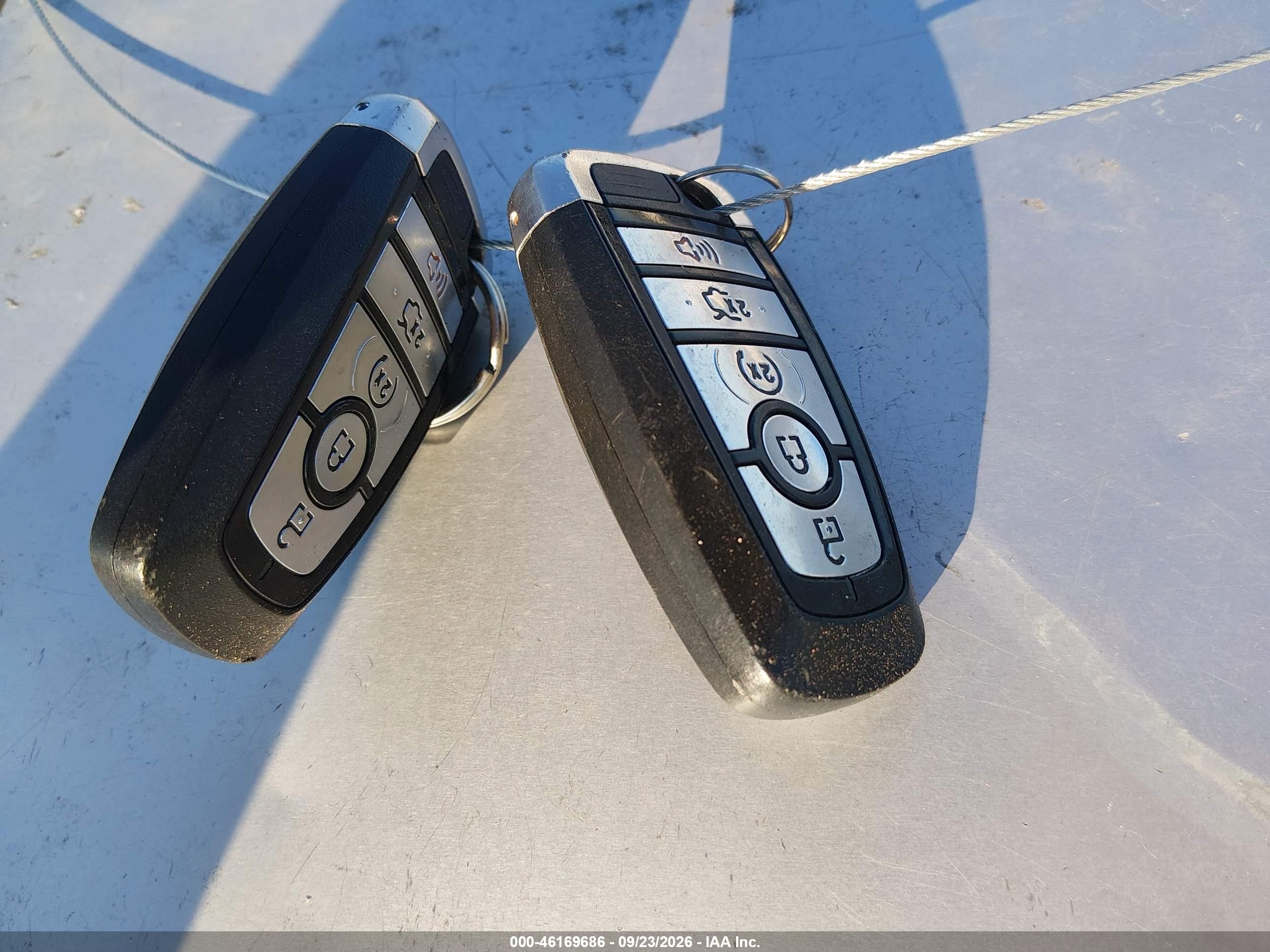 Ford Edge — photo 11