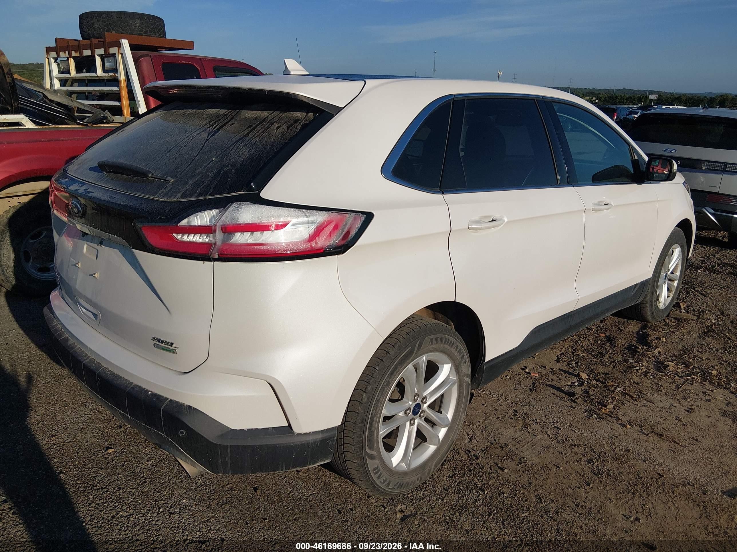 Ford Edge — photo 4