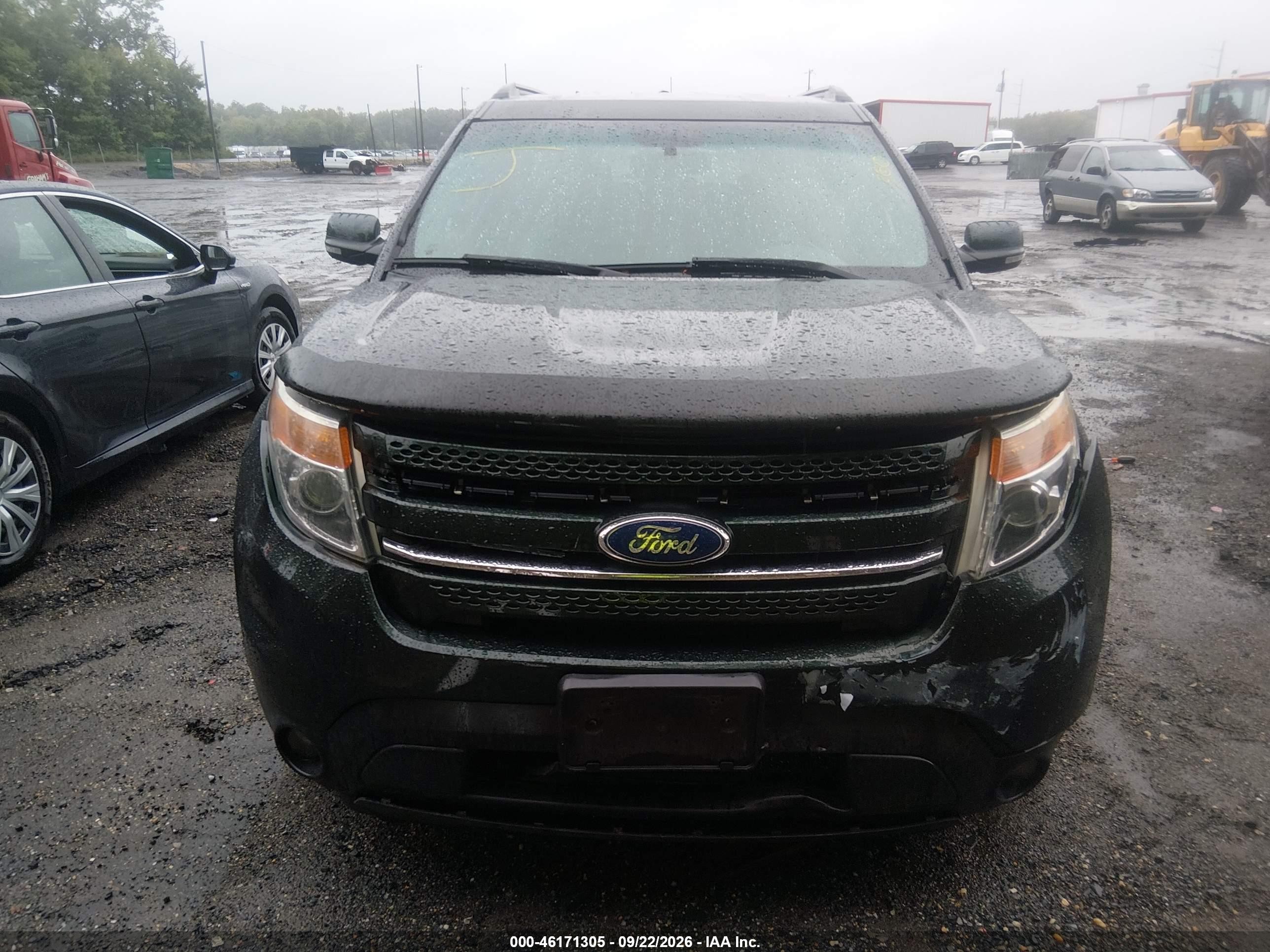 Ford Explorer — zdjęcie 12