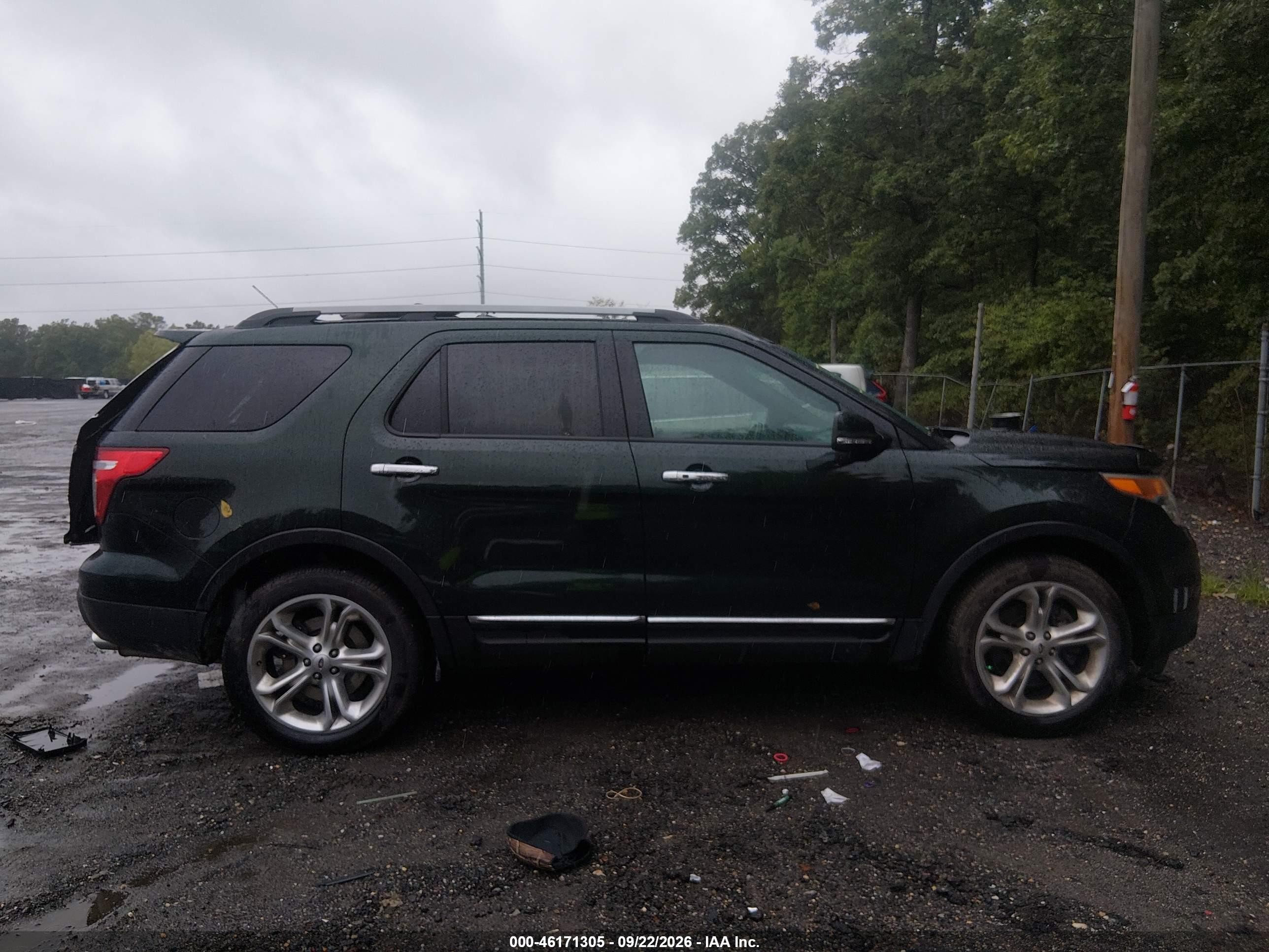 Ford Explorer — zdjęcie 13