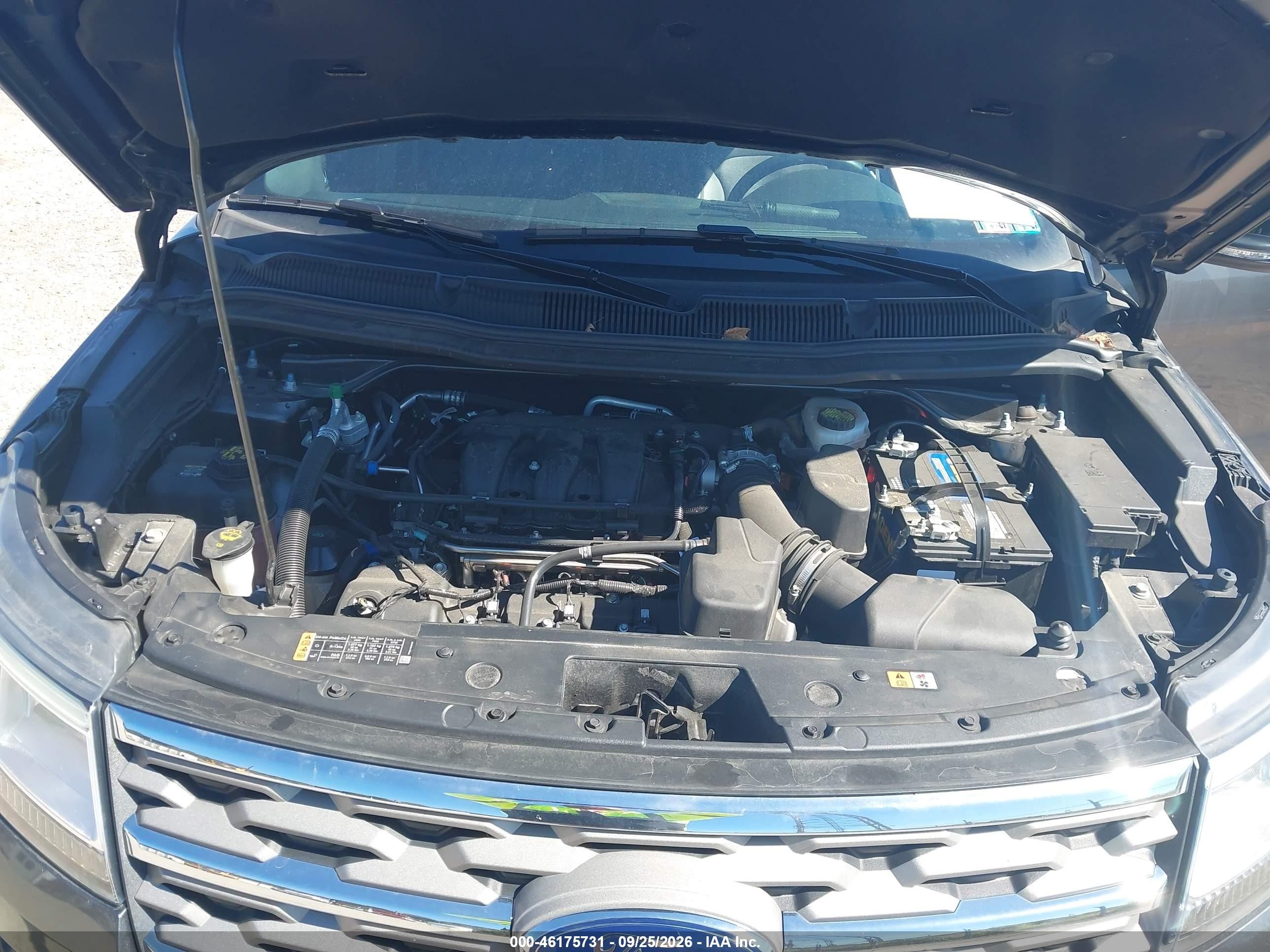 Ford Explorer — zdjęcie 10