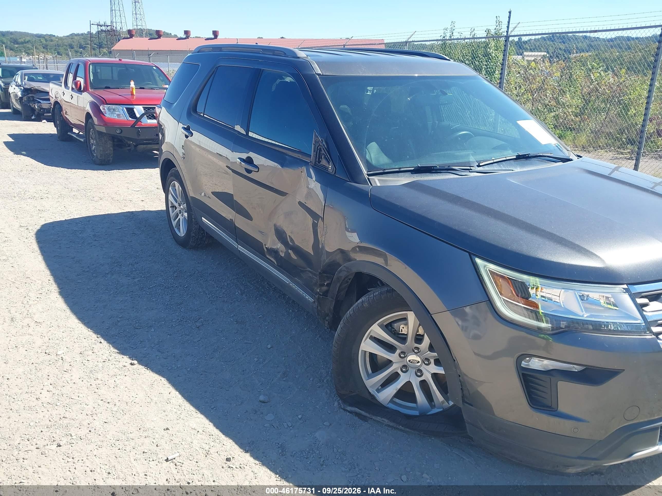 Ford Explorer — zdjęcie 6