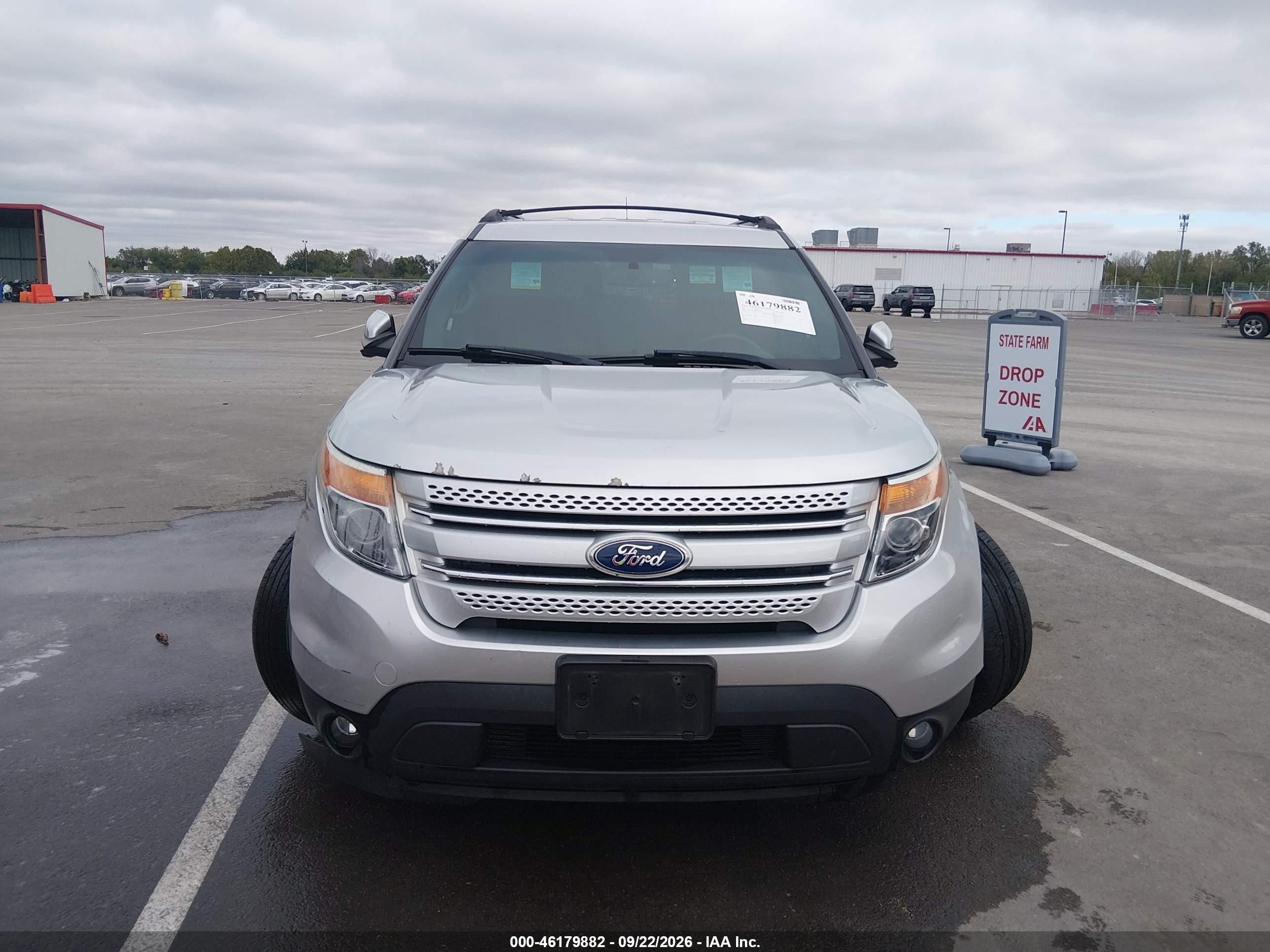 Ford Explorer — zdjęcie 11