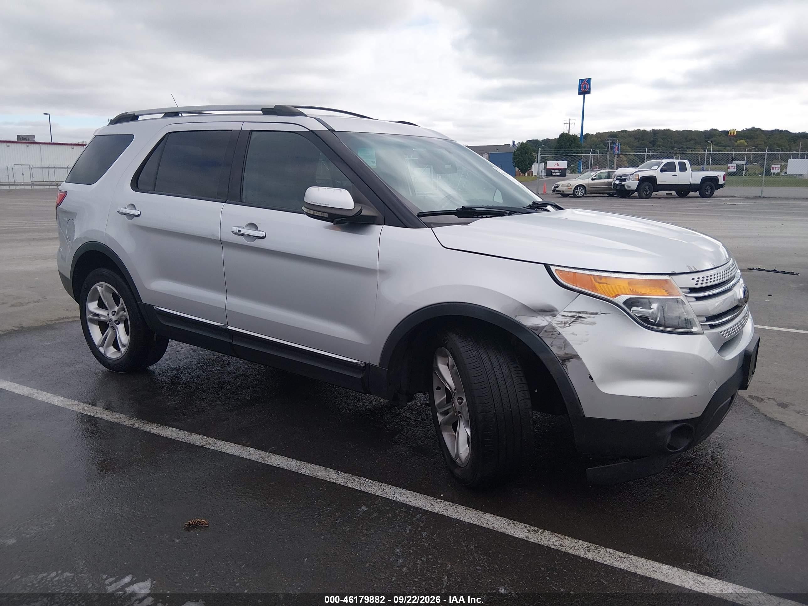 Ford Explorer — zdjęcie 1