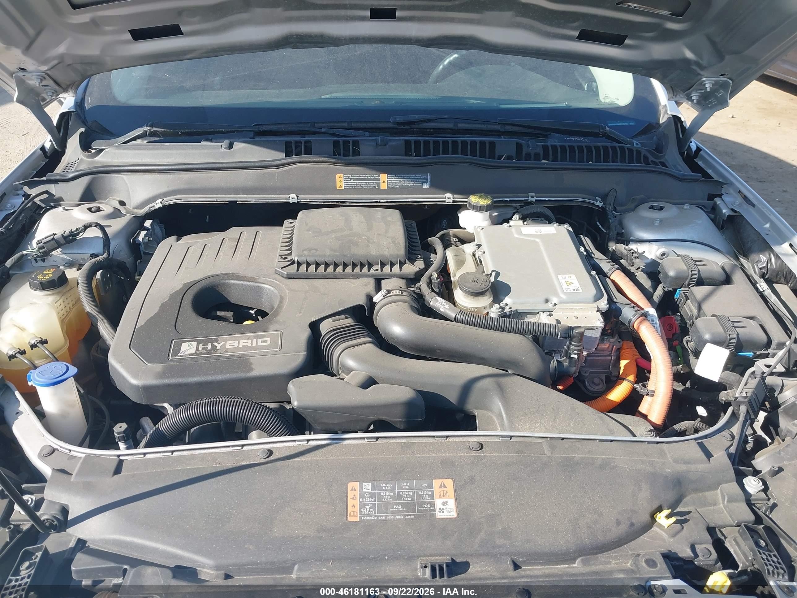 Ford Fusion — photo 10