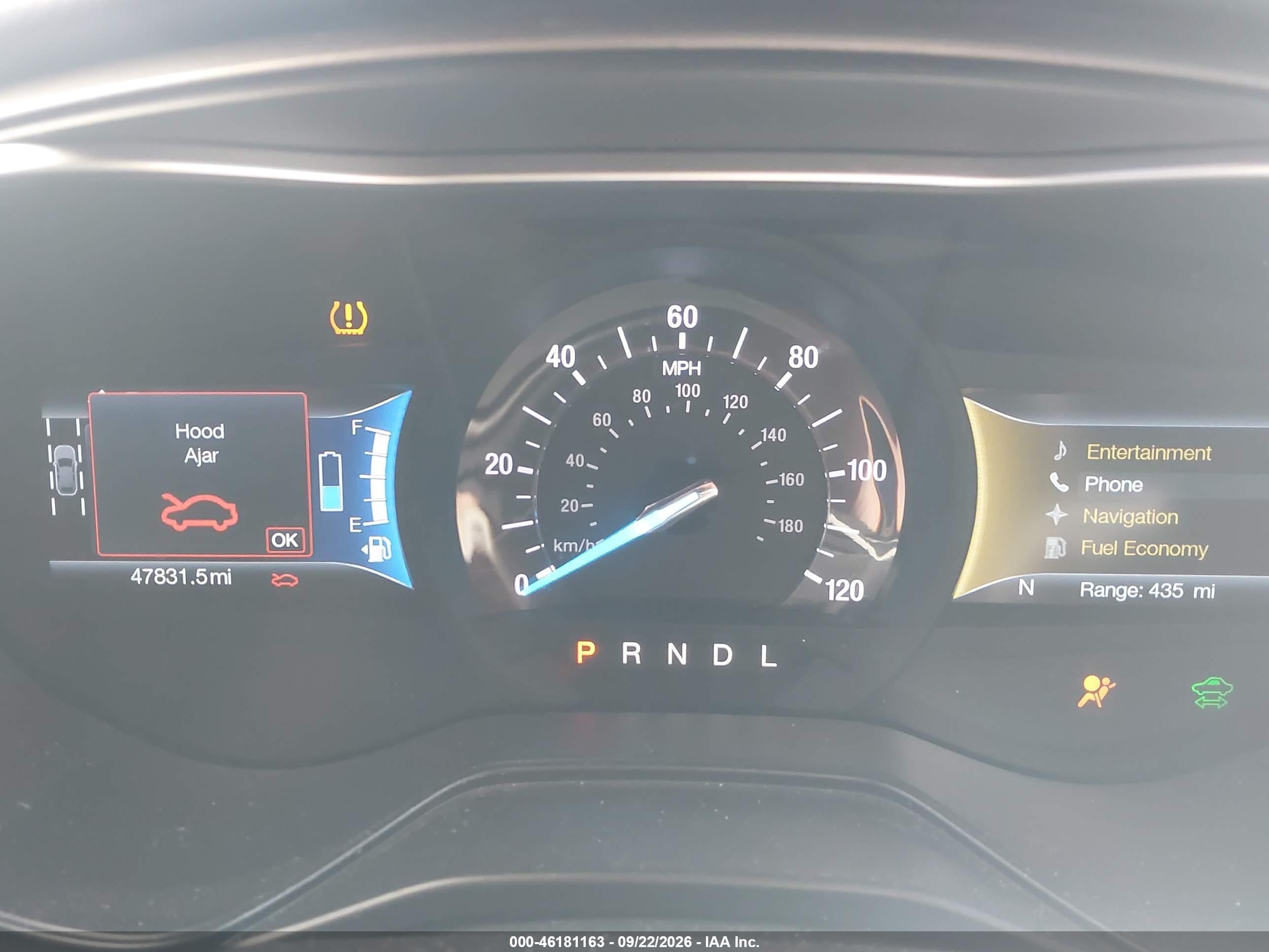 Ford Fusion — photo 7