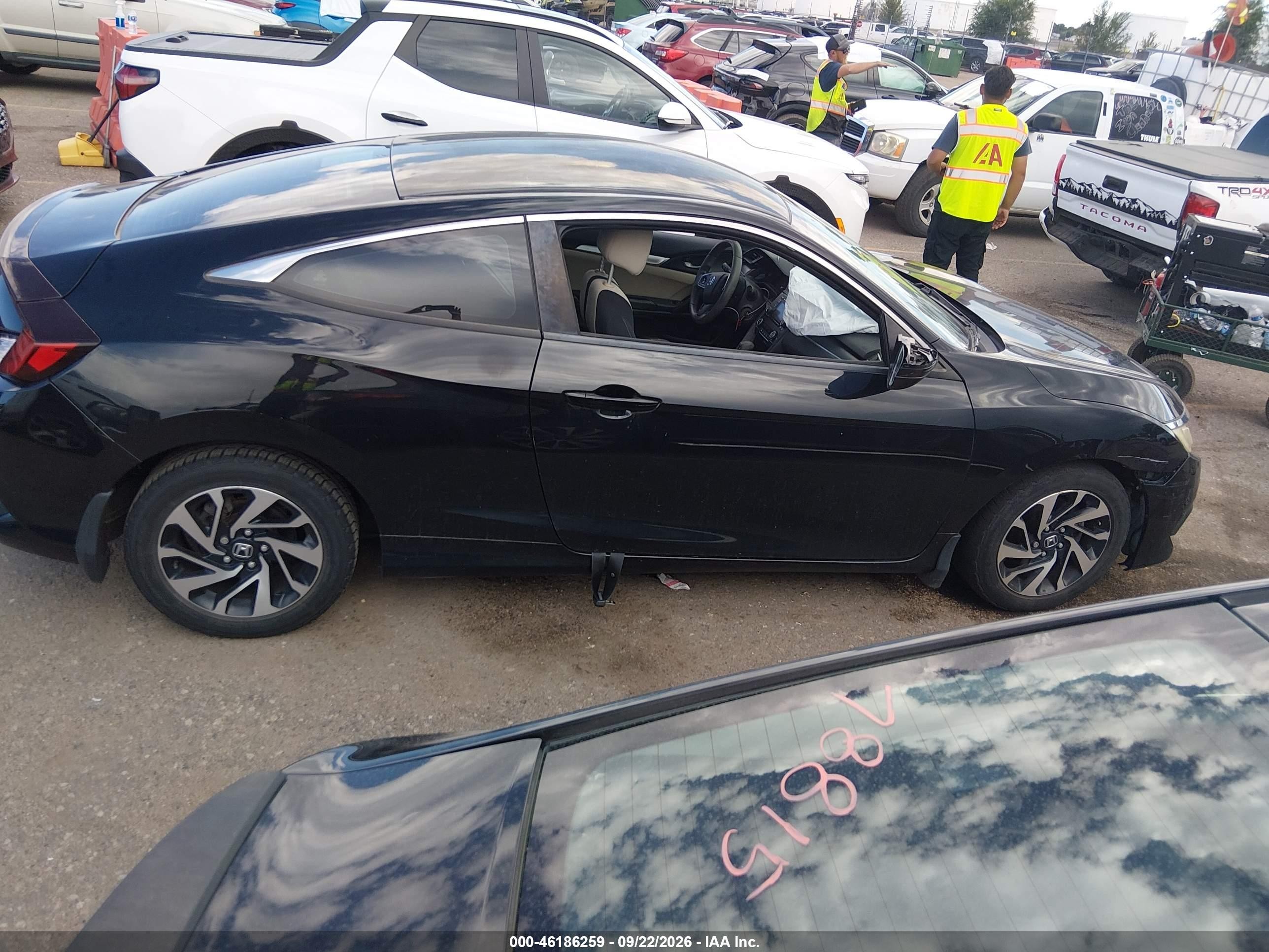 Honda Civic — zdjęcie 12