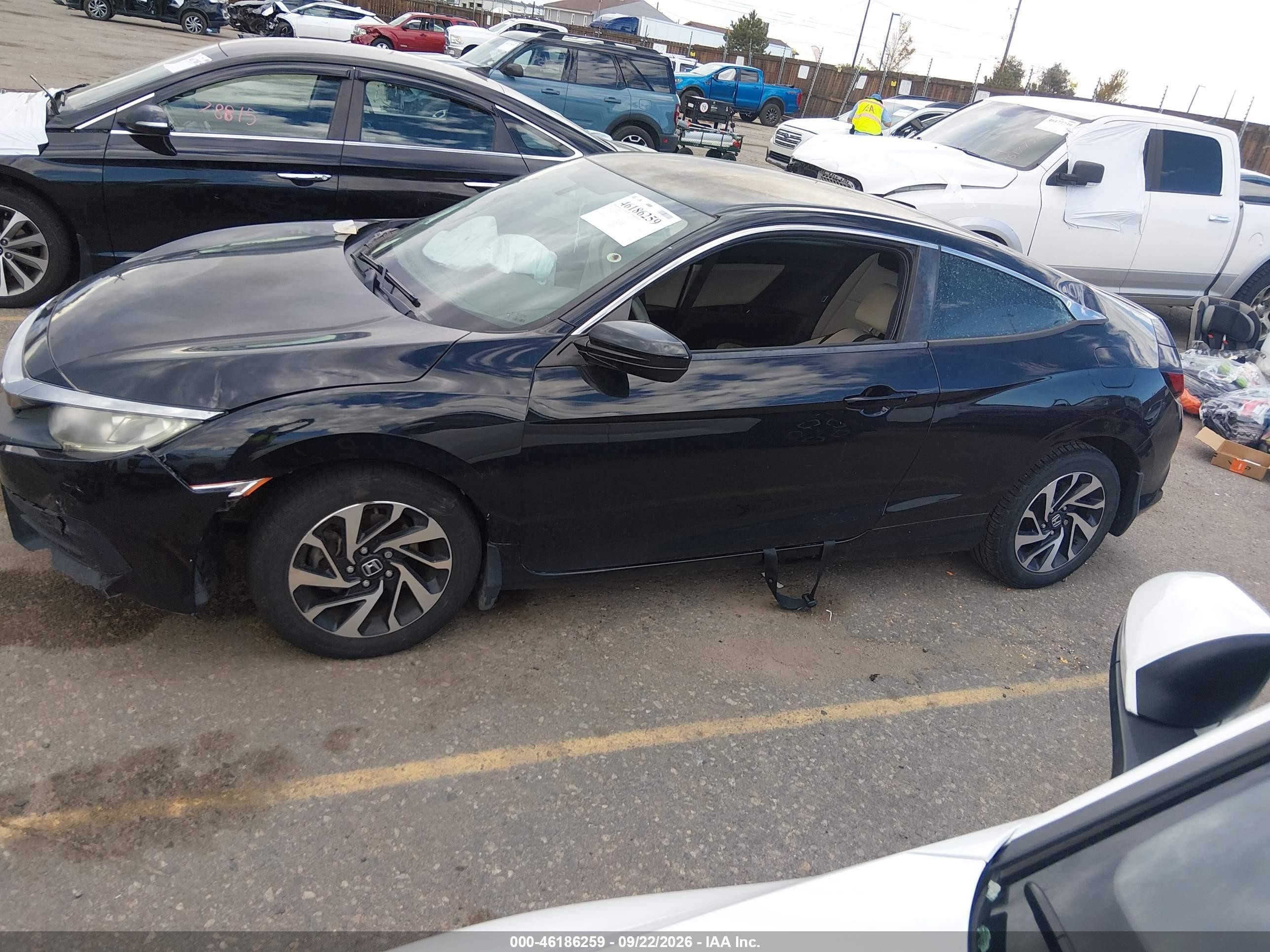 Honda Civic — zdjęcie 13