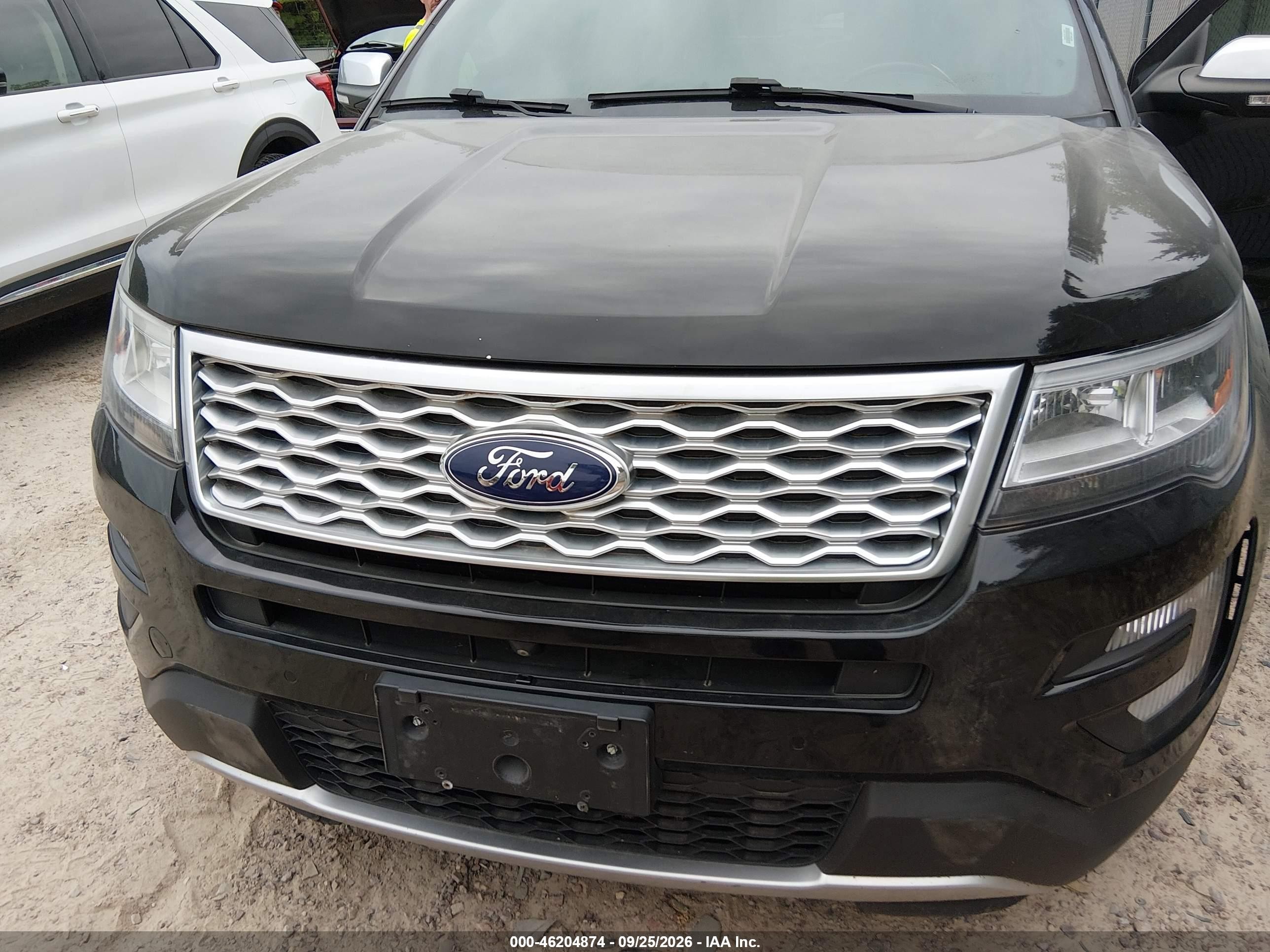 Ford Explorer — zdjęcie 6
