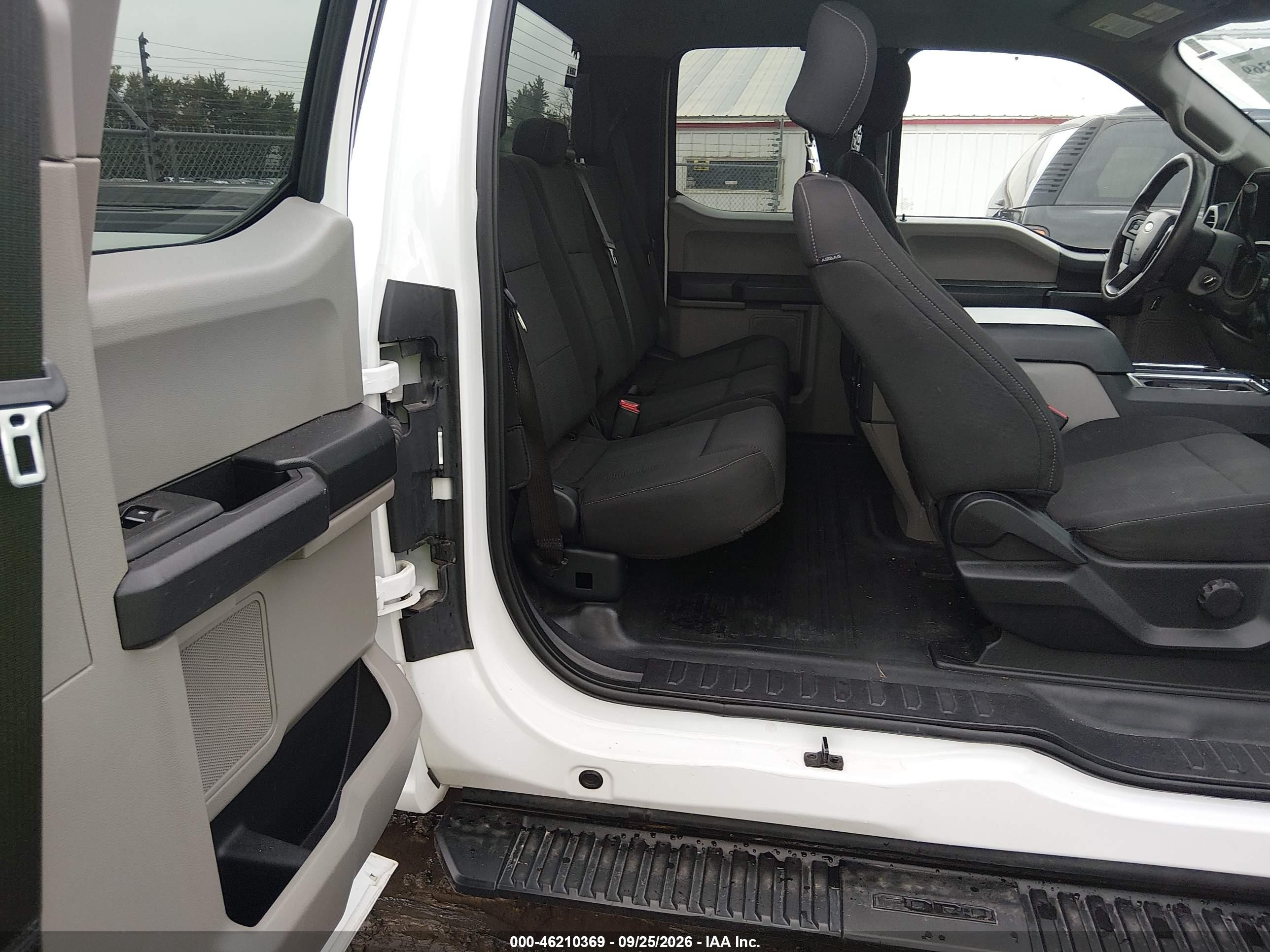 Ford F-150 — zdjęcie 8