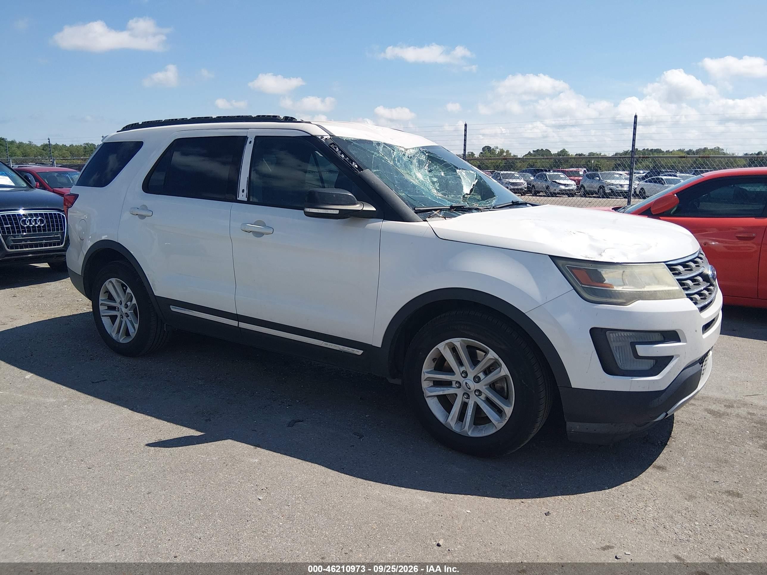 Ford Explorer — zdjęcie 13