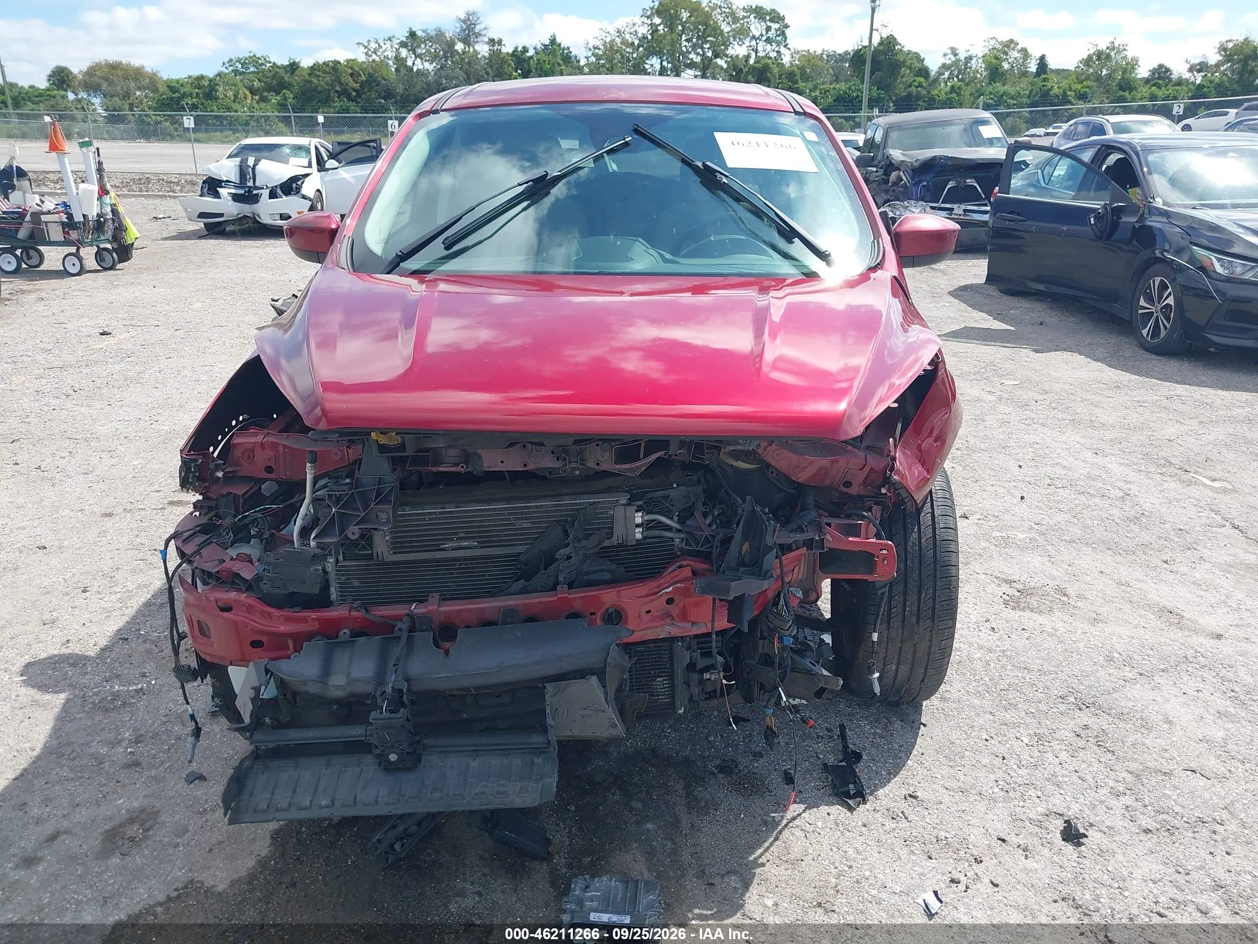 Ford Escape — photo 11