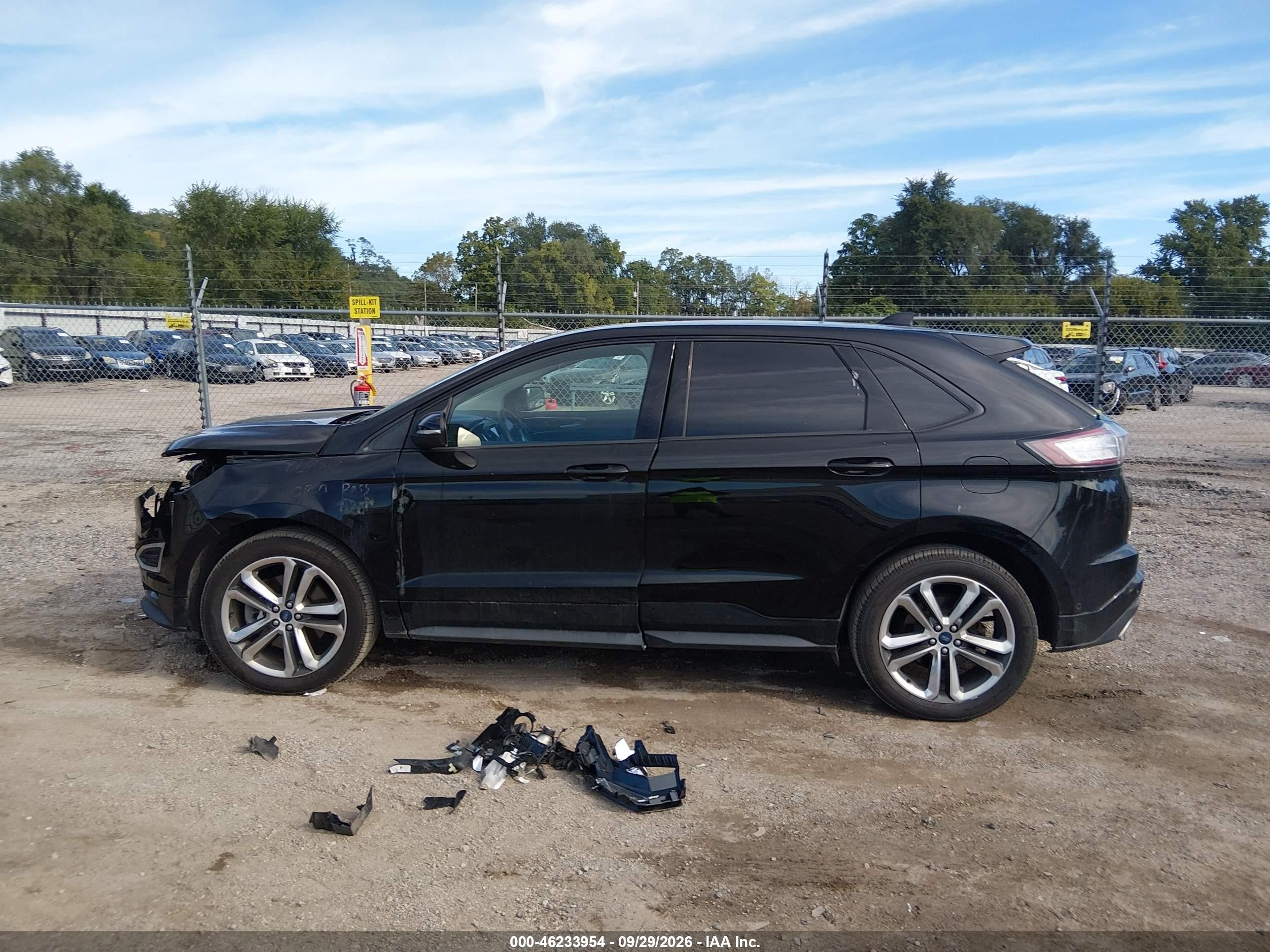 Ford Edge — photo 15