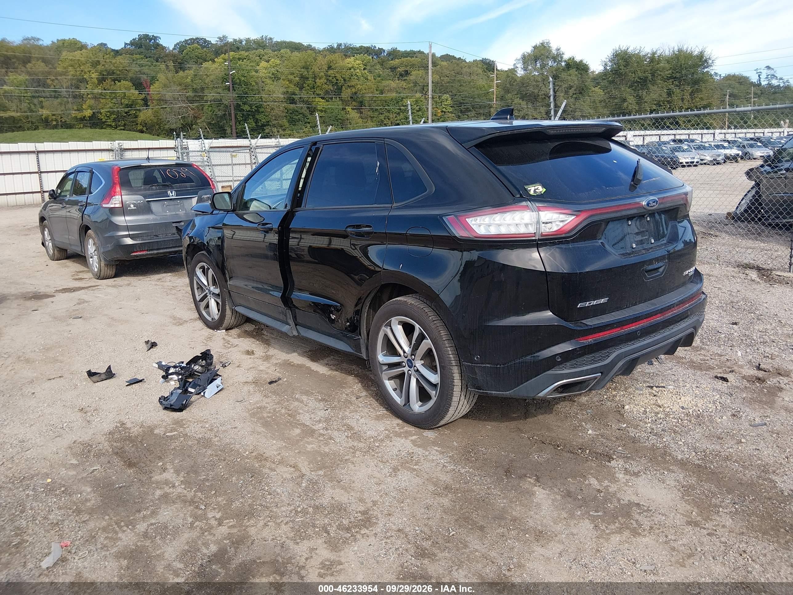 Ford Edge — photo 3