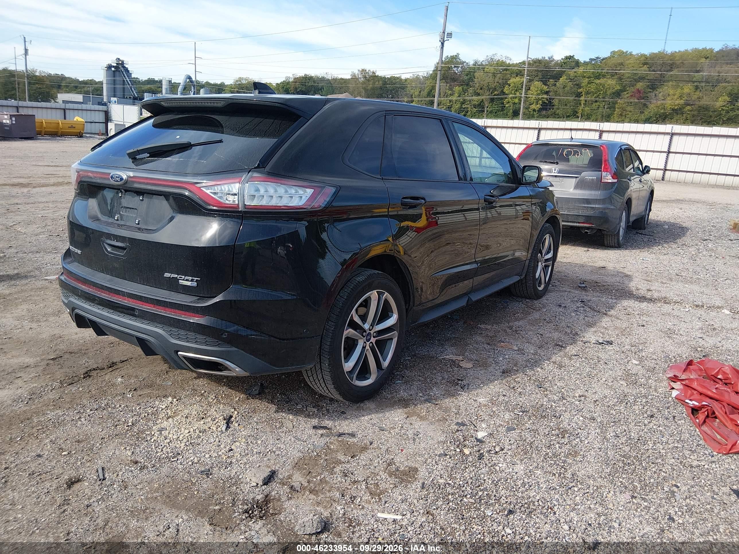 Ford Edge — photo 4