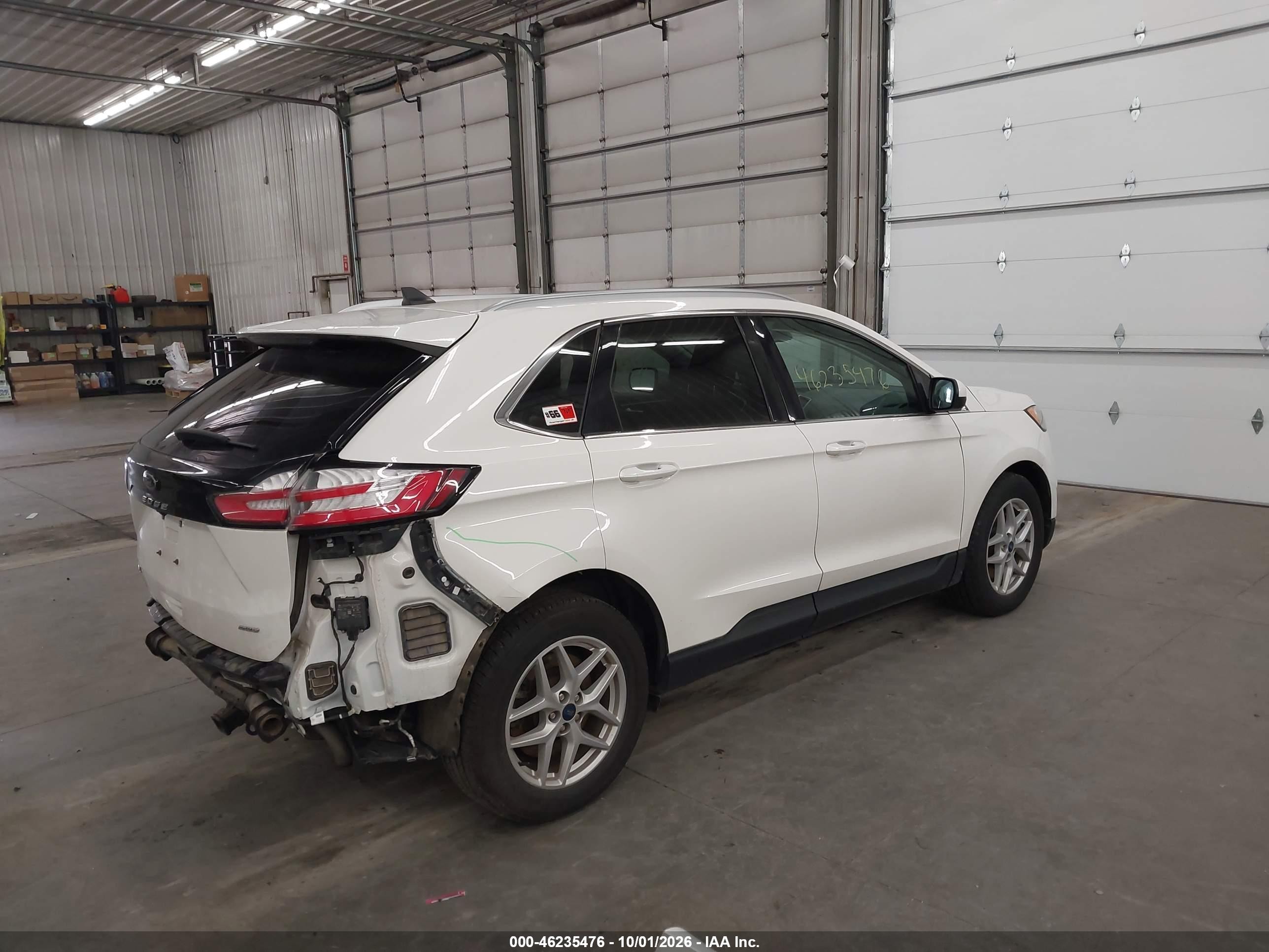 Ford Edge — photo 4