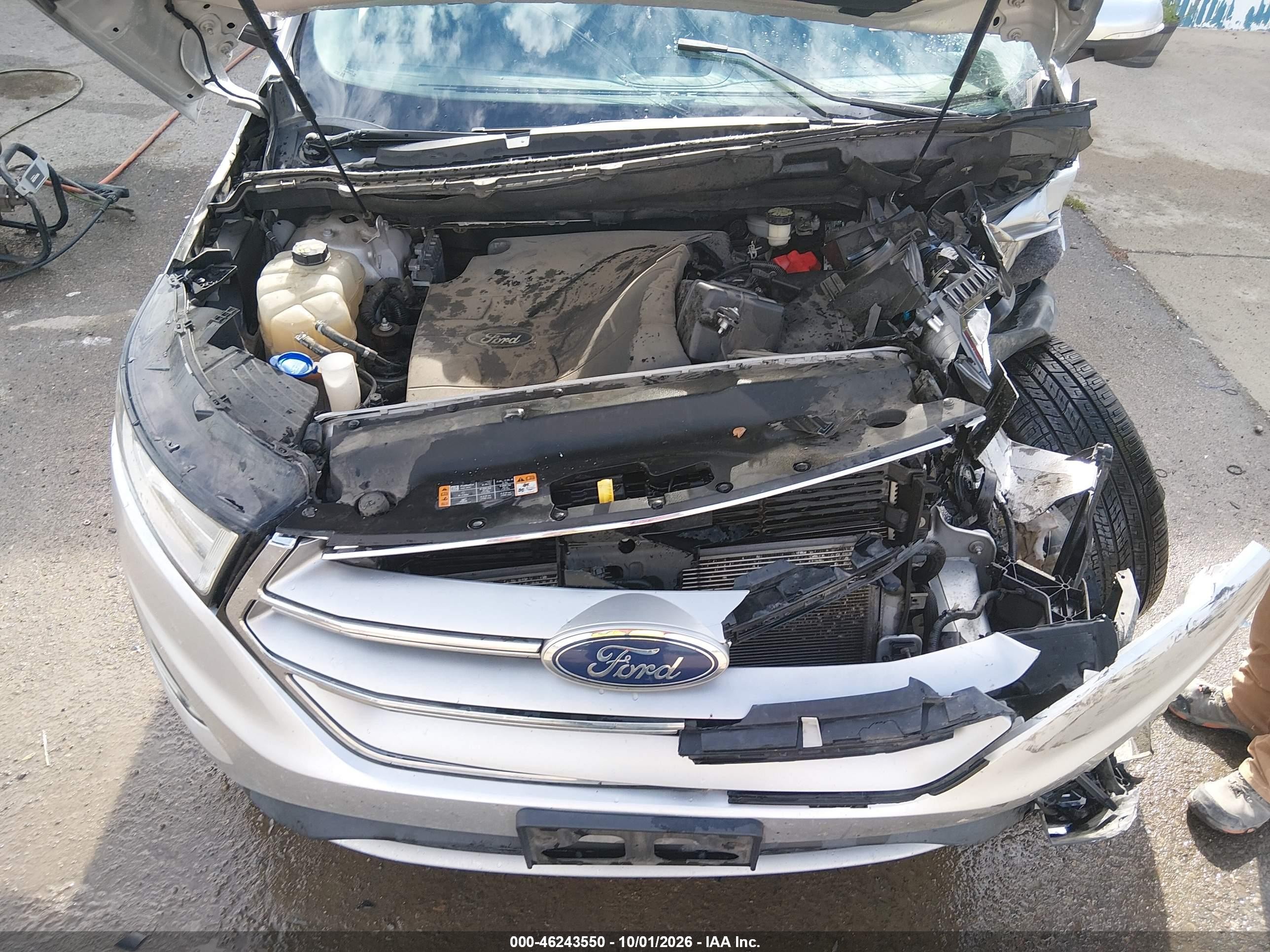 Ford Edge — photo 10