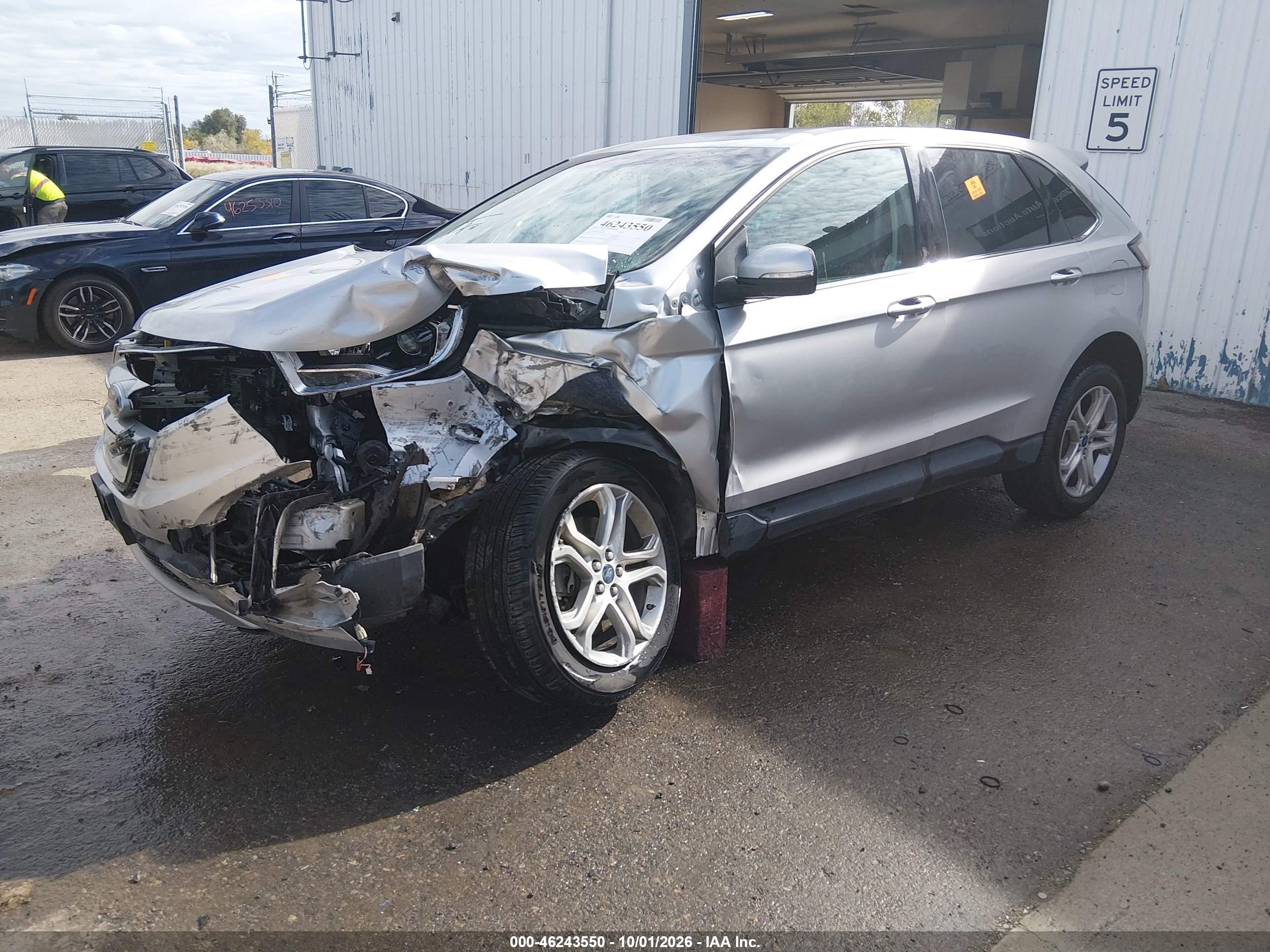 Ford Edge — photo 2