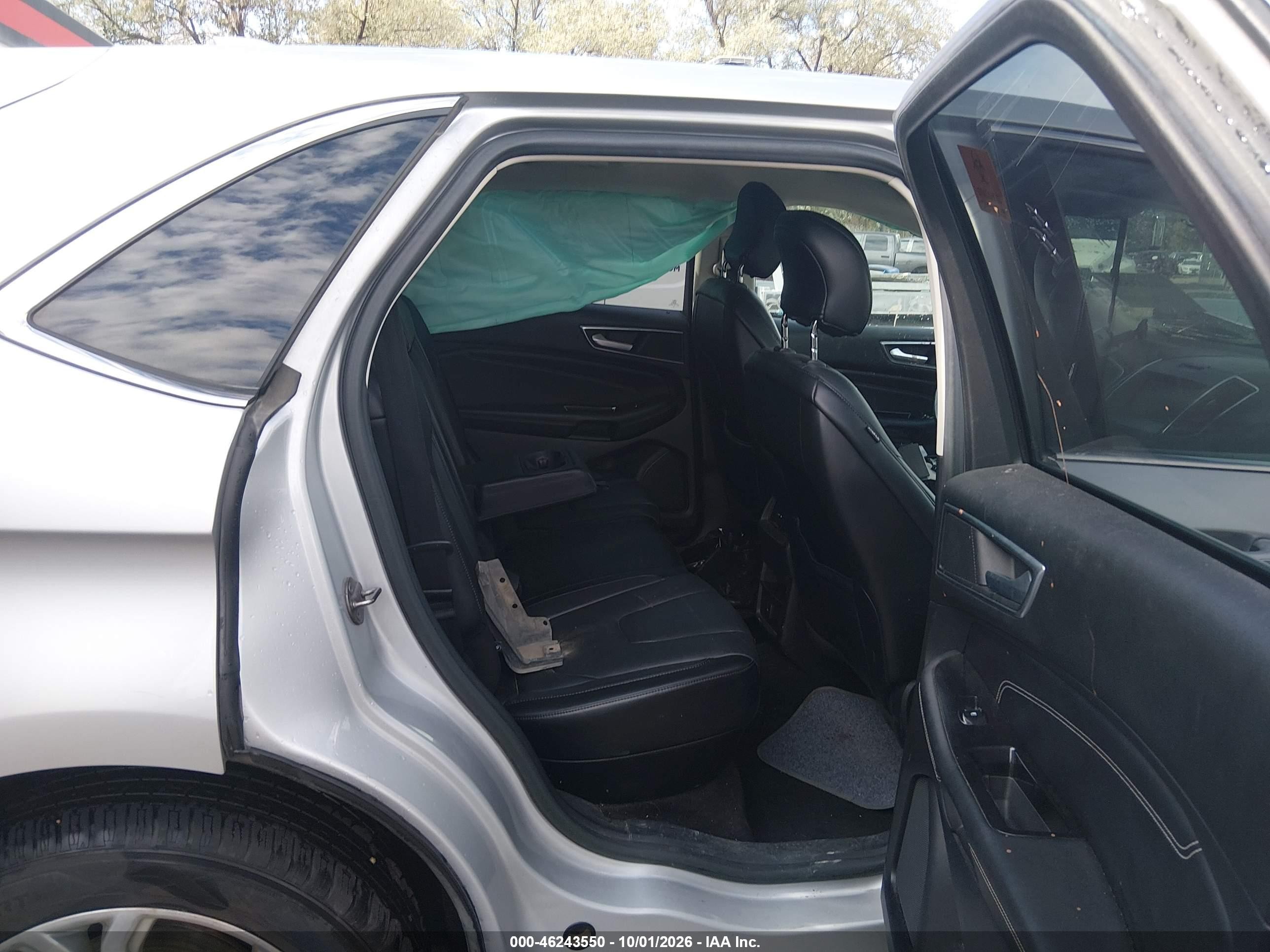 Ford Edge — photo 8