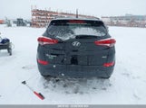 Hyundai Tucson Limited/Sport And Eco/Se KM8J3CA45HU316802 снимка
