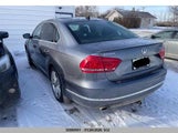 Volkswagen Passat Sel 1VWCV7A31FC067081 снимка