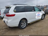 Toyota Sienna Le 8-Passenger 5TDKZ3DC2JS953831 снимка