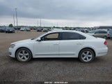 Volkswagen Passat Se 1VWBV7A38FC022313 снимка