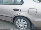 Toyota Corolla Ce/Le/S 2T1BR12E72C882077 photo
