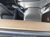 Tesla Model 3 5YJ3E1EAXPF492179 снимка